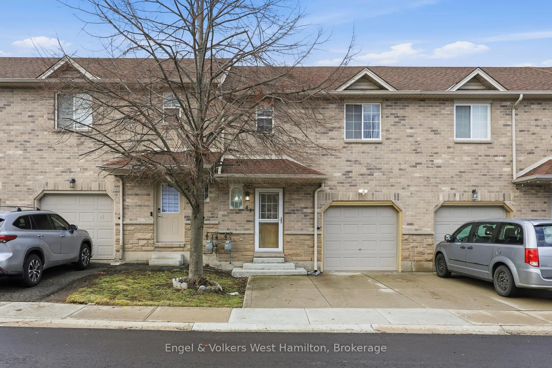 Photo 1 of Unit 41, 39 Pinewoods Drive, Hamilton, Stoney Creek Mountain — HOMEH