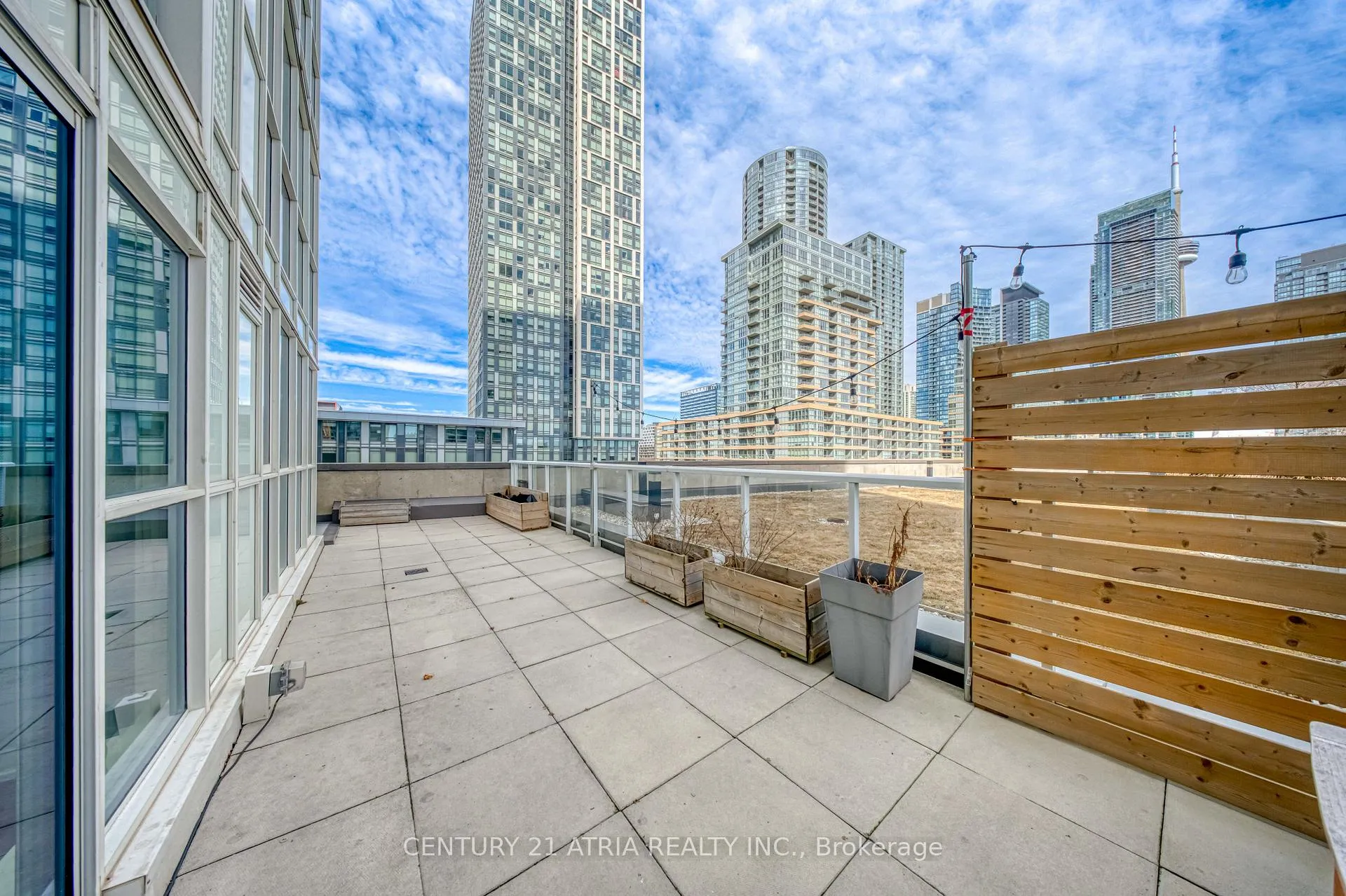 Photo 18 of Unit 812, 85 Queens Wharf Road, Toronto, Waterfront Communities — HOMEH
