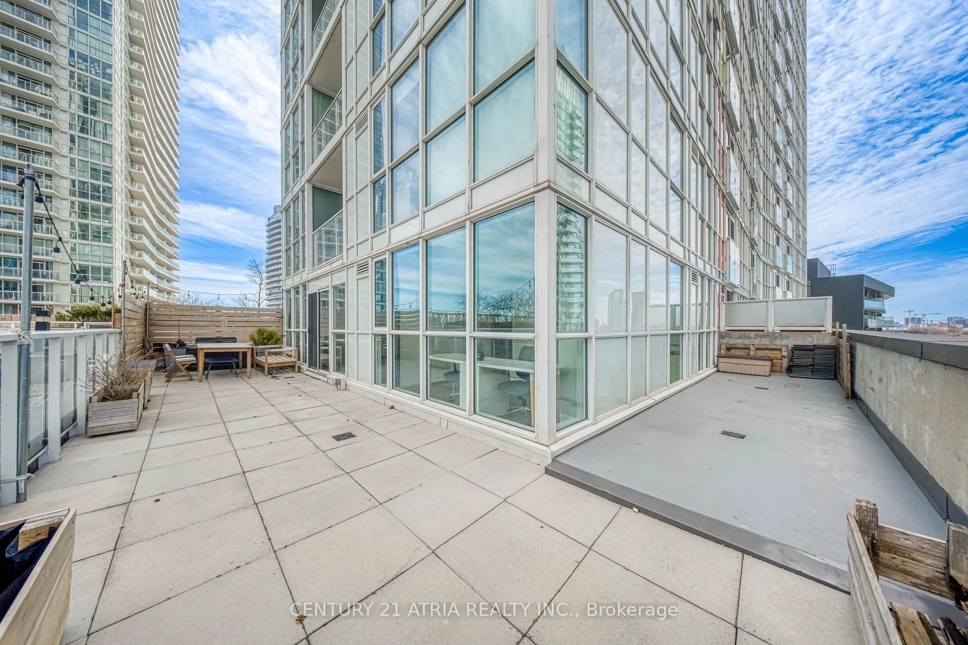 Photo 21 of Unit 812, 85 Queens Wharf Road, Toronto, Waterfront Communities — HOMEH