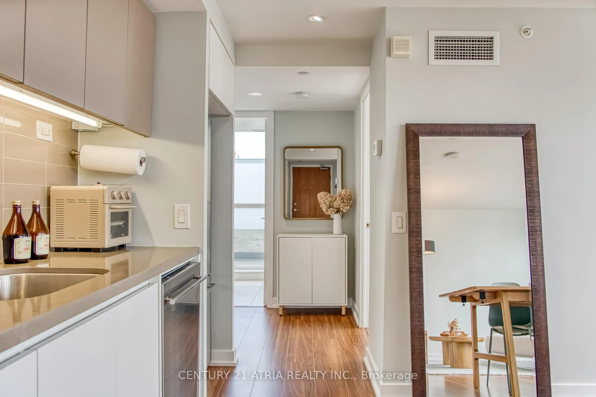 Photo 25 of Unit 812, 85 Queens Wharf Road, Toronto, Waterfront Communities — HOMEH