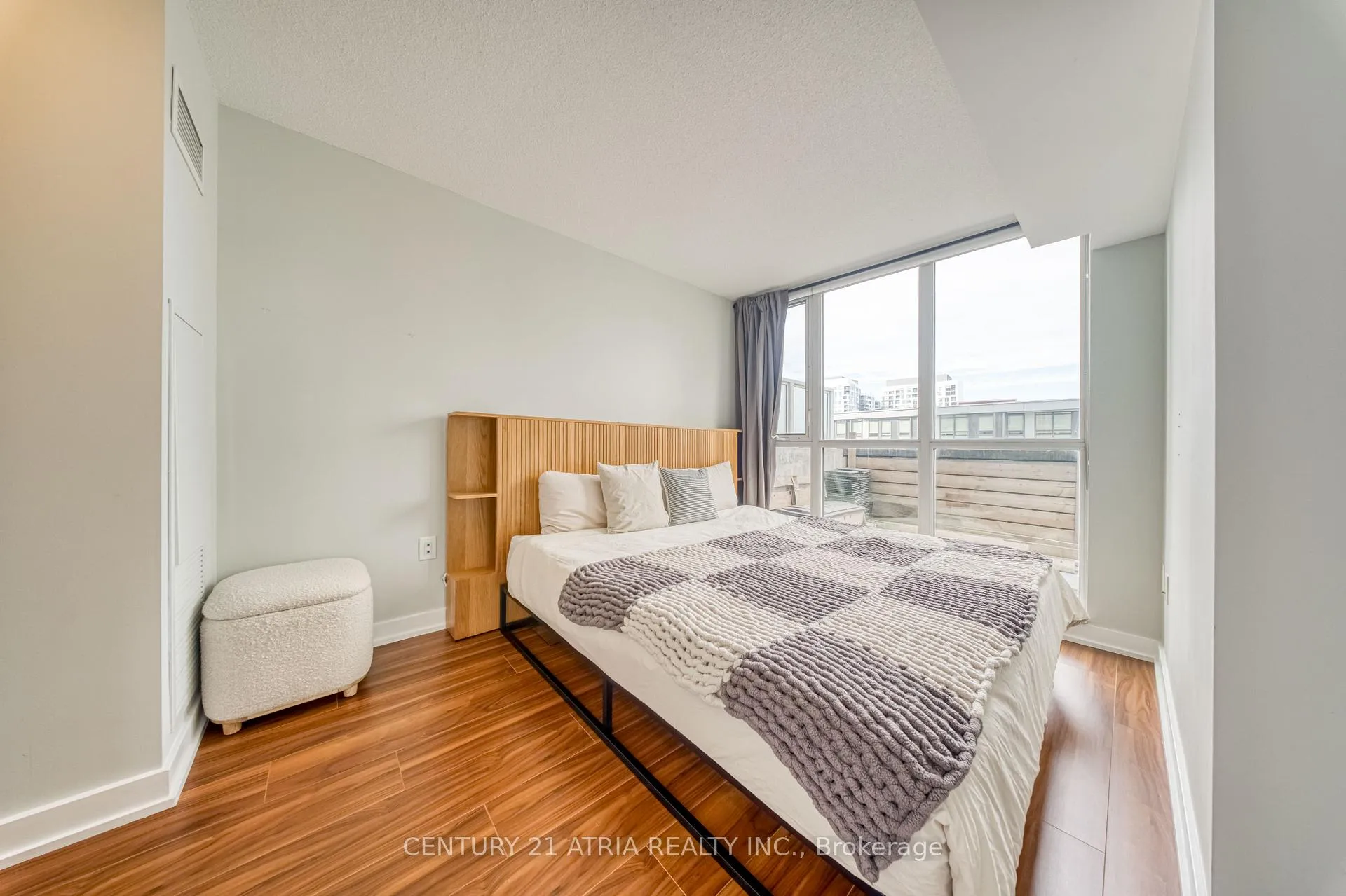 Photo 27 of Unit 812, 85 Queens Wharf Road, Toronto, Waterfront Communities — HOMEH