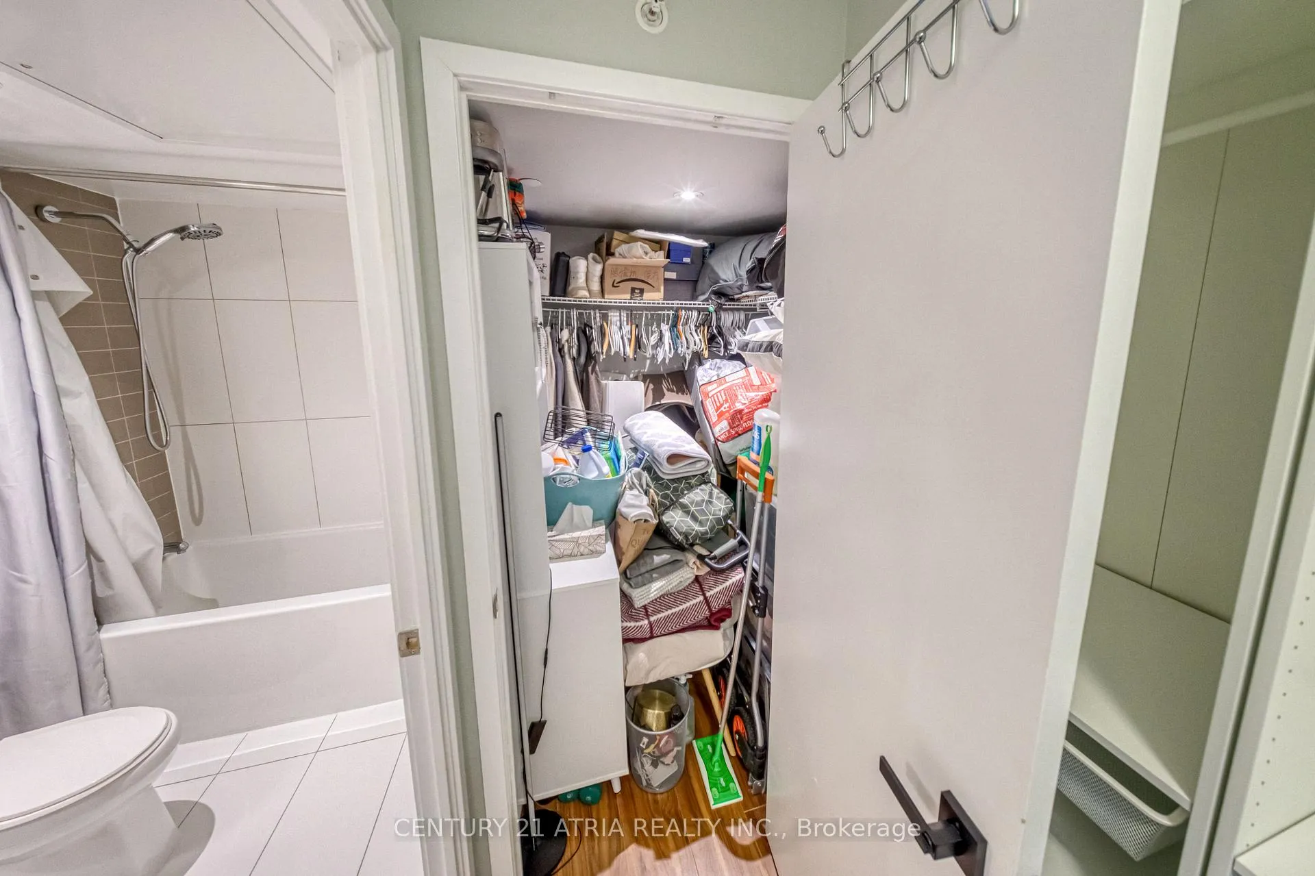 Photo 34 of Unit 812, 85 Queens Wharf Road, Toronto, Waterfront Communities — HOMEH
