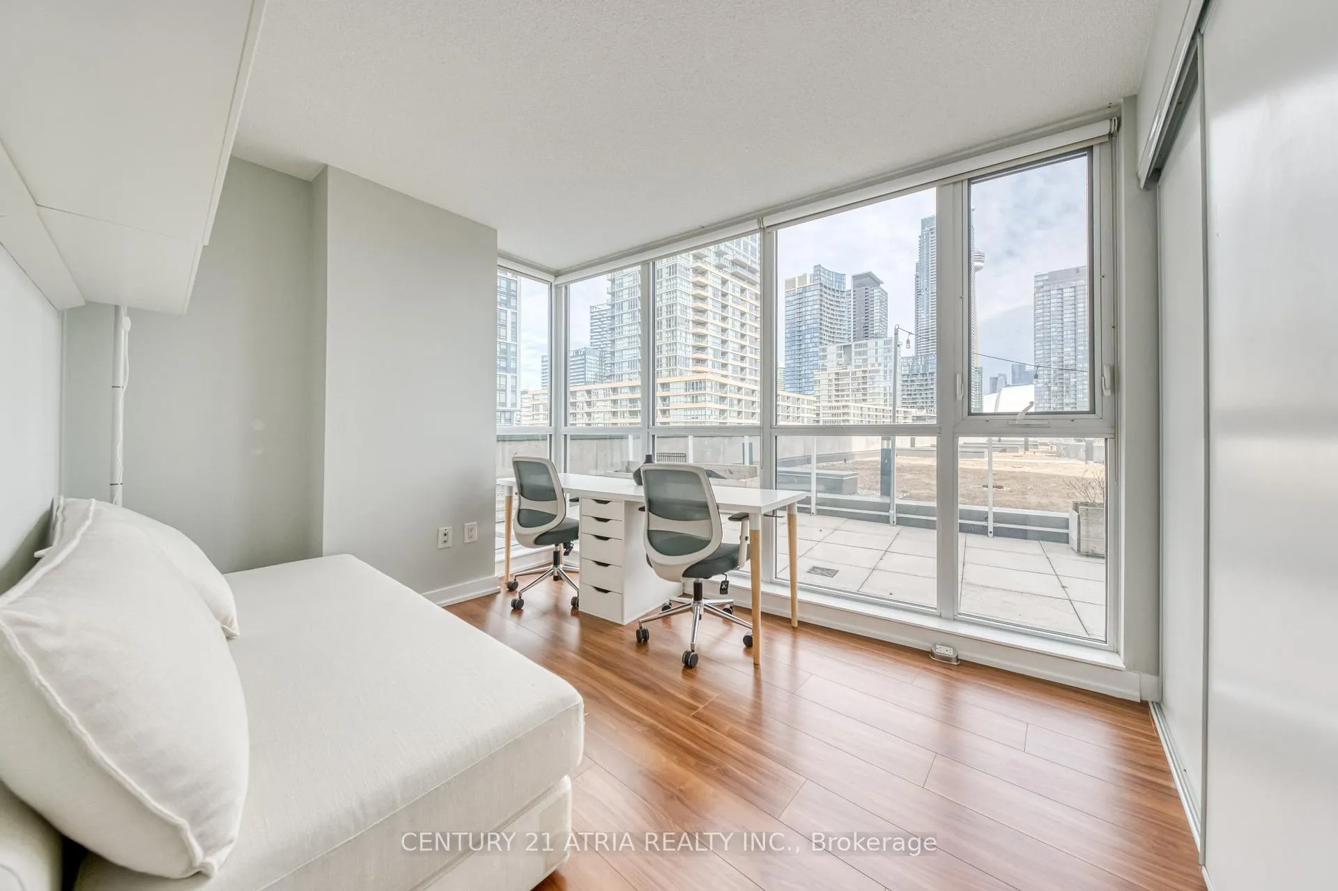 Photo 36 of Unit 812, 85 Queens Wharf Road, Toronto, Waterfront Communities — HOMEH