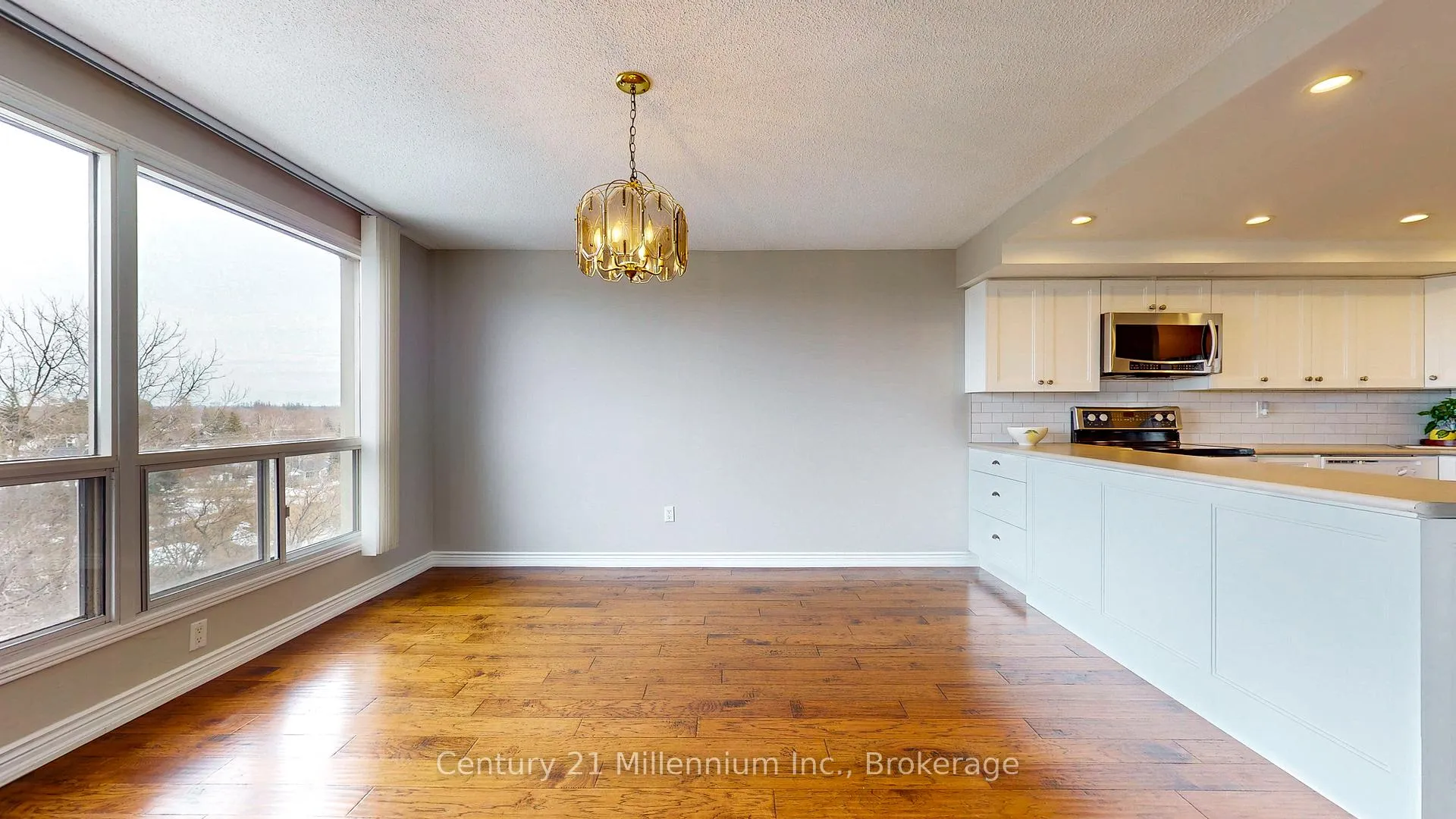Photo 5 of Unit 614, 172 Eighth Street, Collingwood — HOMEH