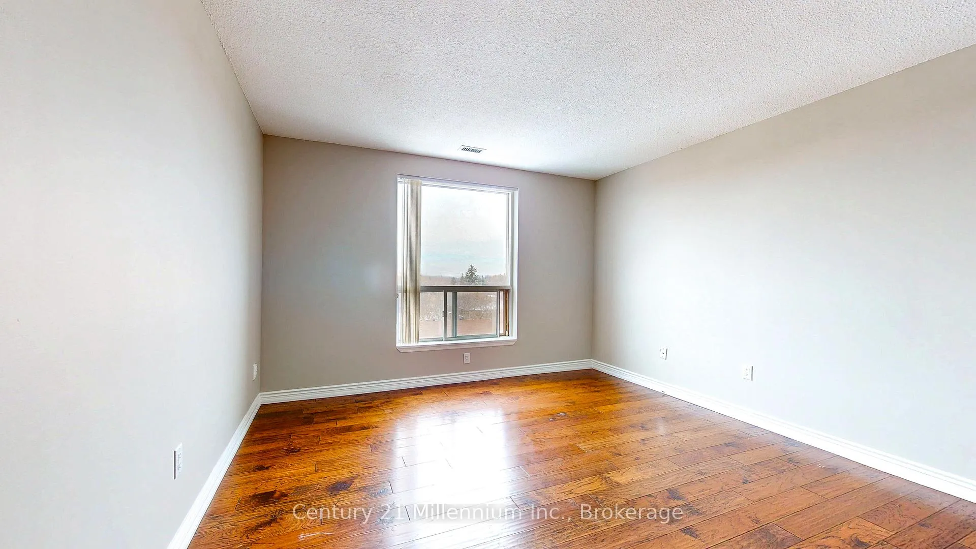 Photo 12 of Unit 614, 172 Eighth Street, Collingwood — HOMEH