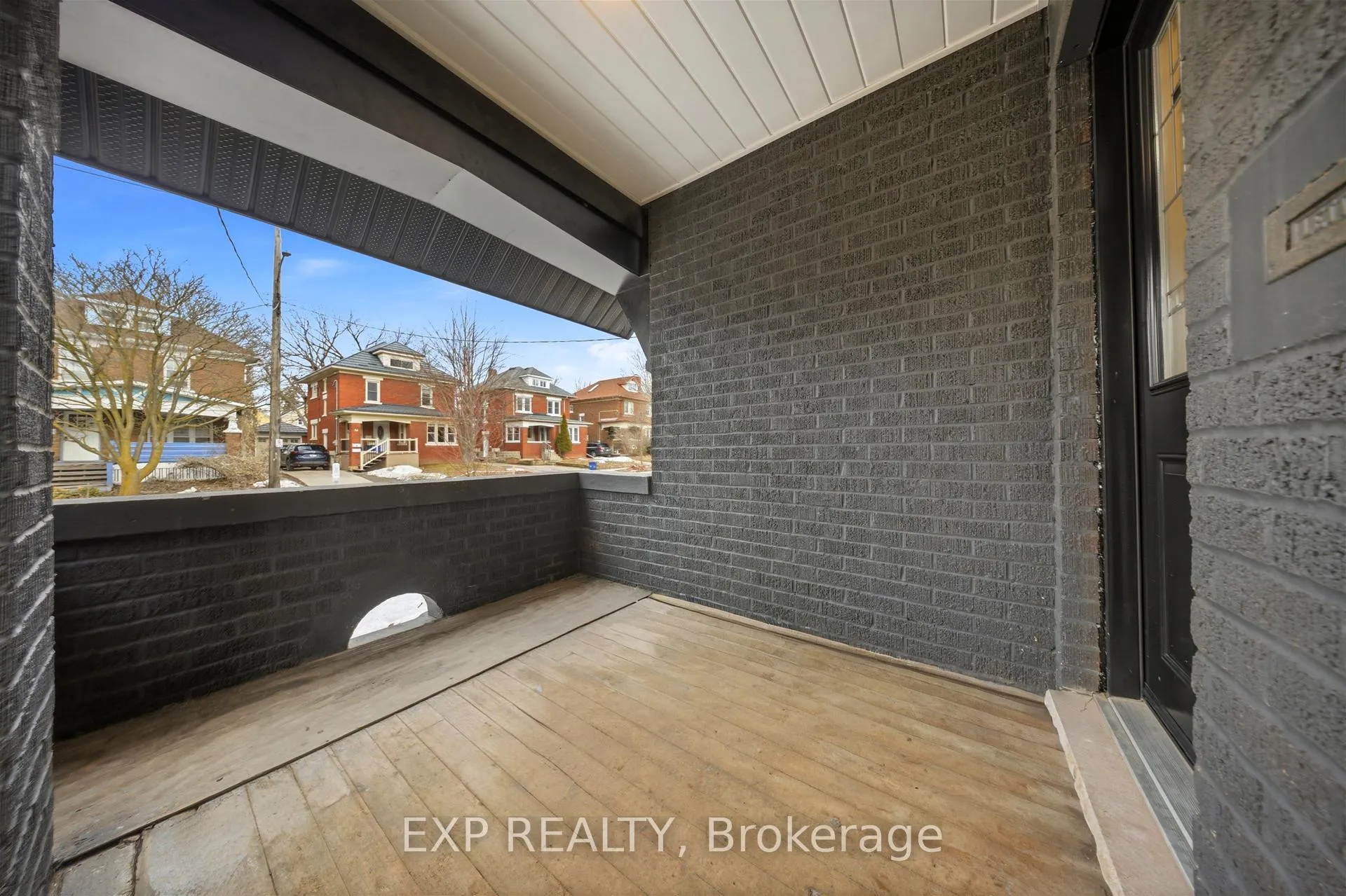 Photo 6 of 35 Stirling Avenue N, Kitchener — HOMEH