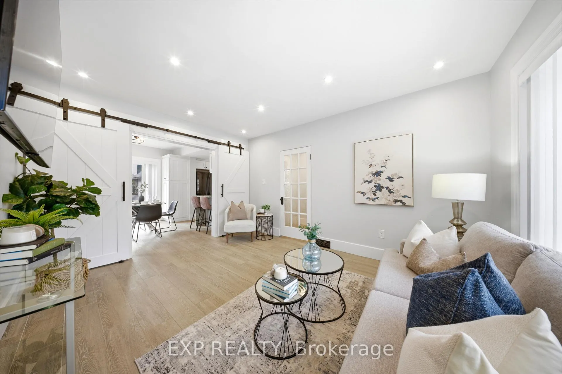 Photo 13 of 35 Stirling Avenue N, Kitchener — HOMEH