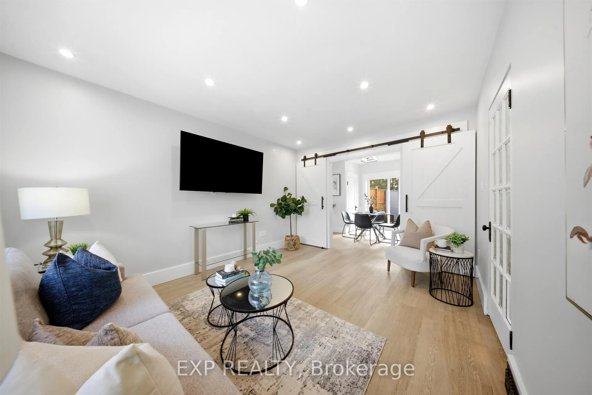 Photo 14 of 35 Stirling Avenue N, Kitchener — HOMEH