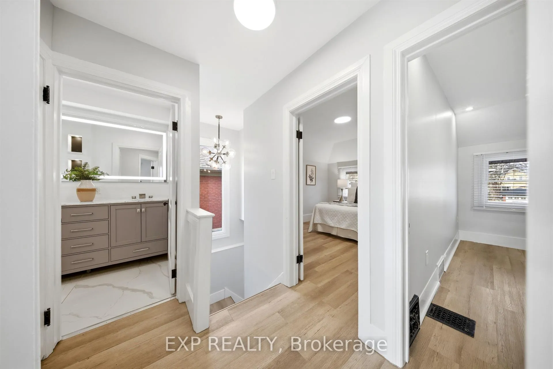 Photo 23 of 35 Stirling Avenue N, Kitchener — HOMEH