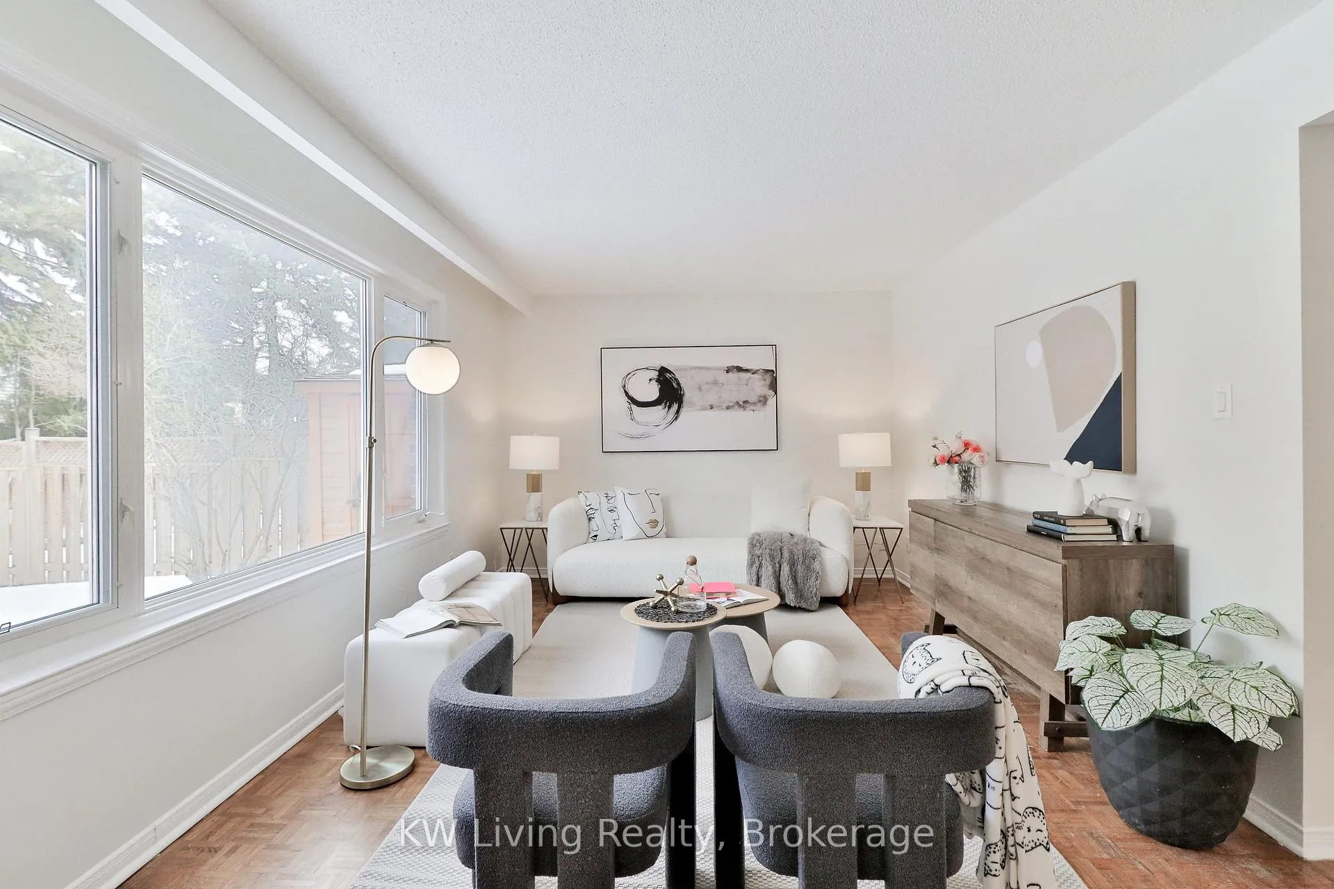 Photo 7 of 10 Liebeck Crescent, Markham, Unionville — HOMEH