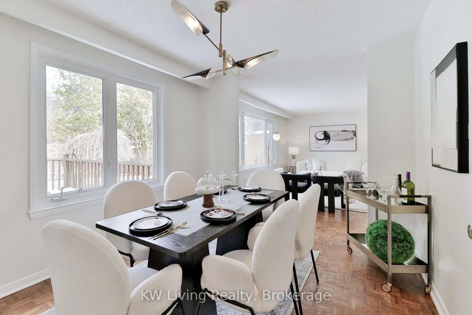 Photo 10 of 10 Liebeck Crescent, Markham, Unionville — HOMEH