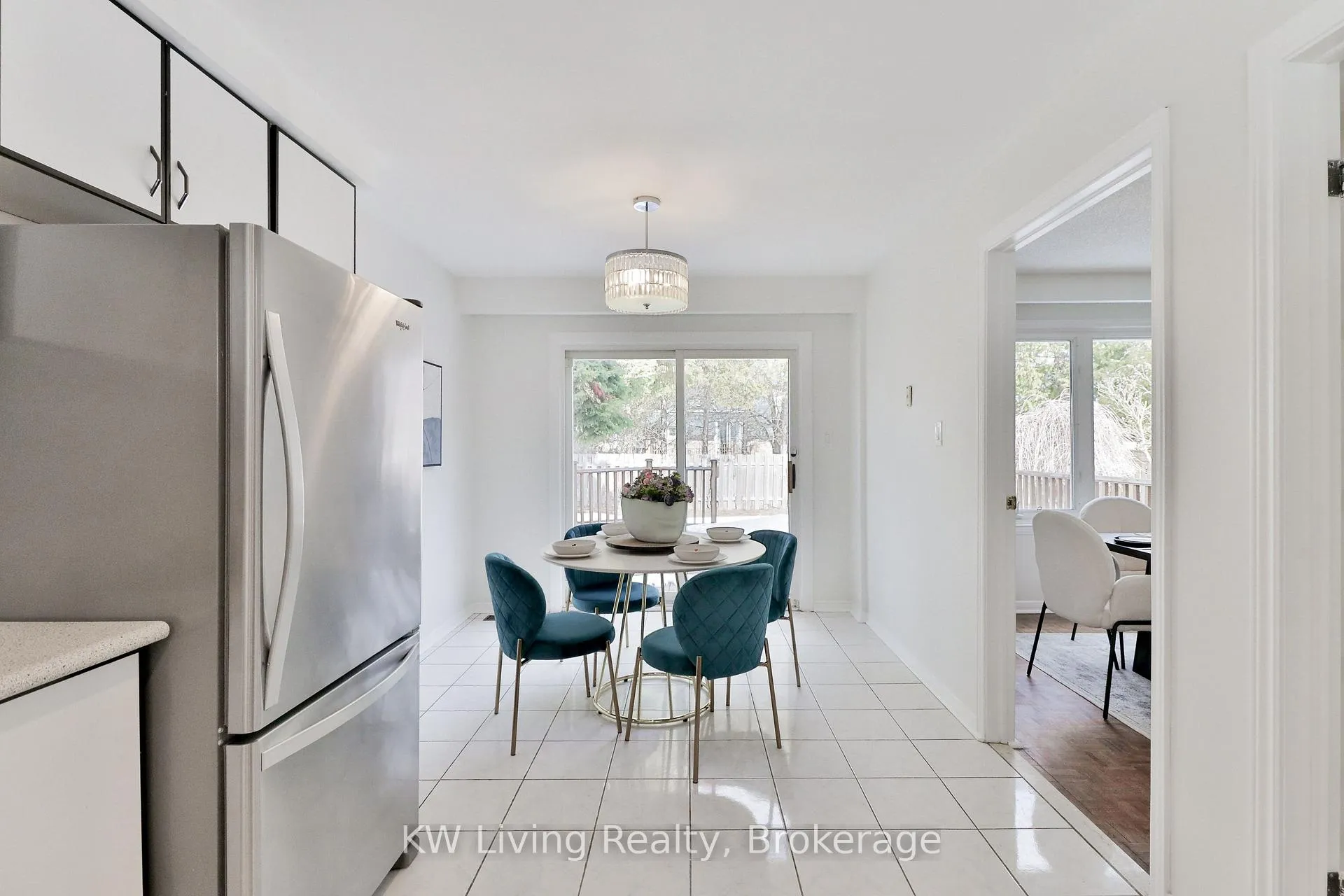 Photo 14 of 10 Liebeck Crescent, Markham, Unionville — HOMEH