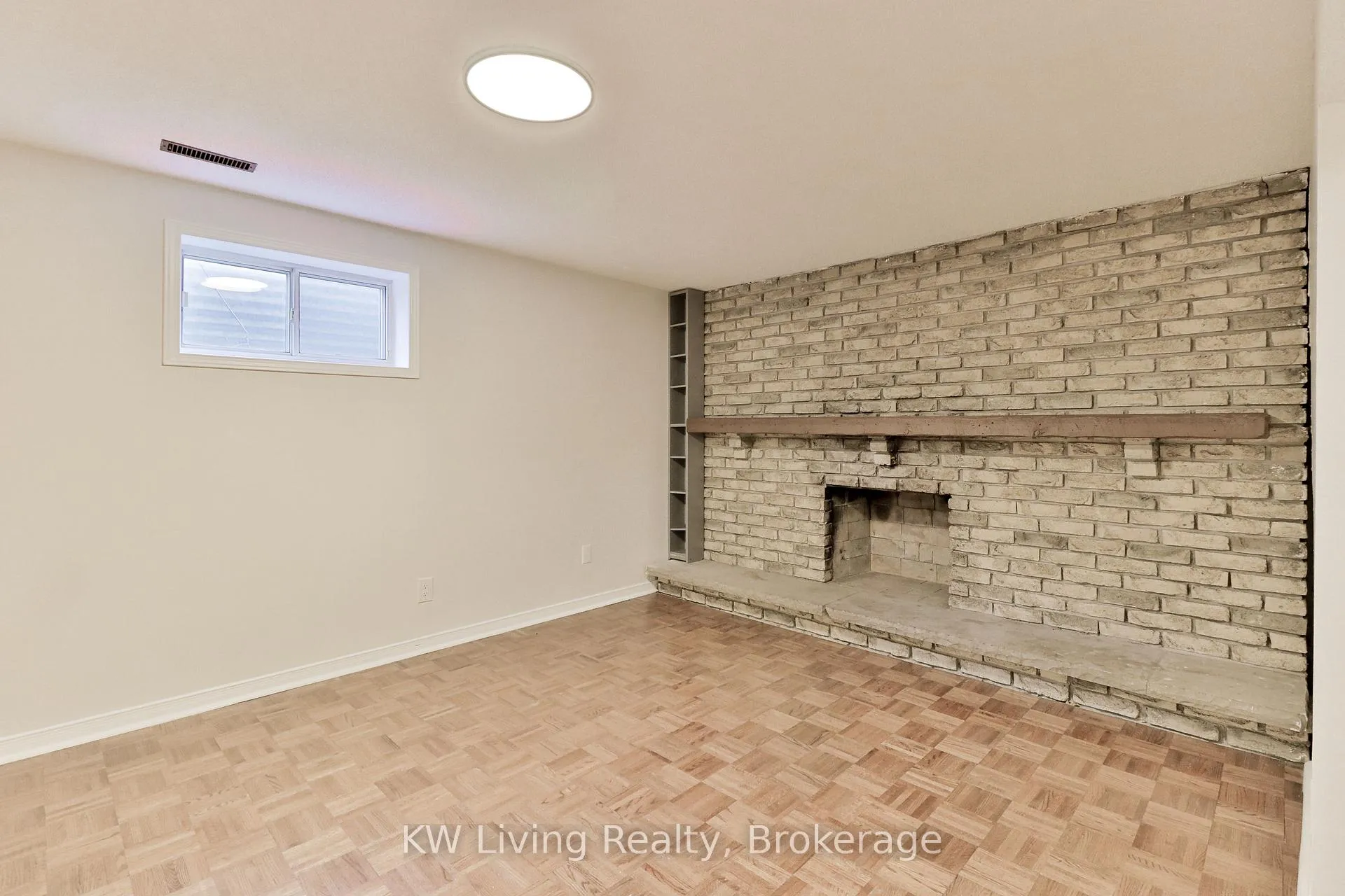 Photo 28 of 10 Liebeck Crescent, Markham, Unionville — HOMEH