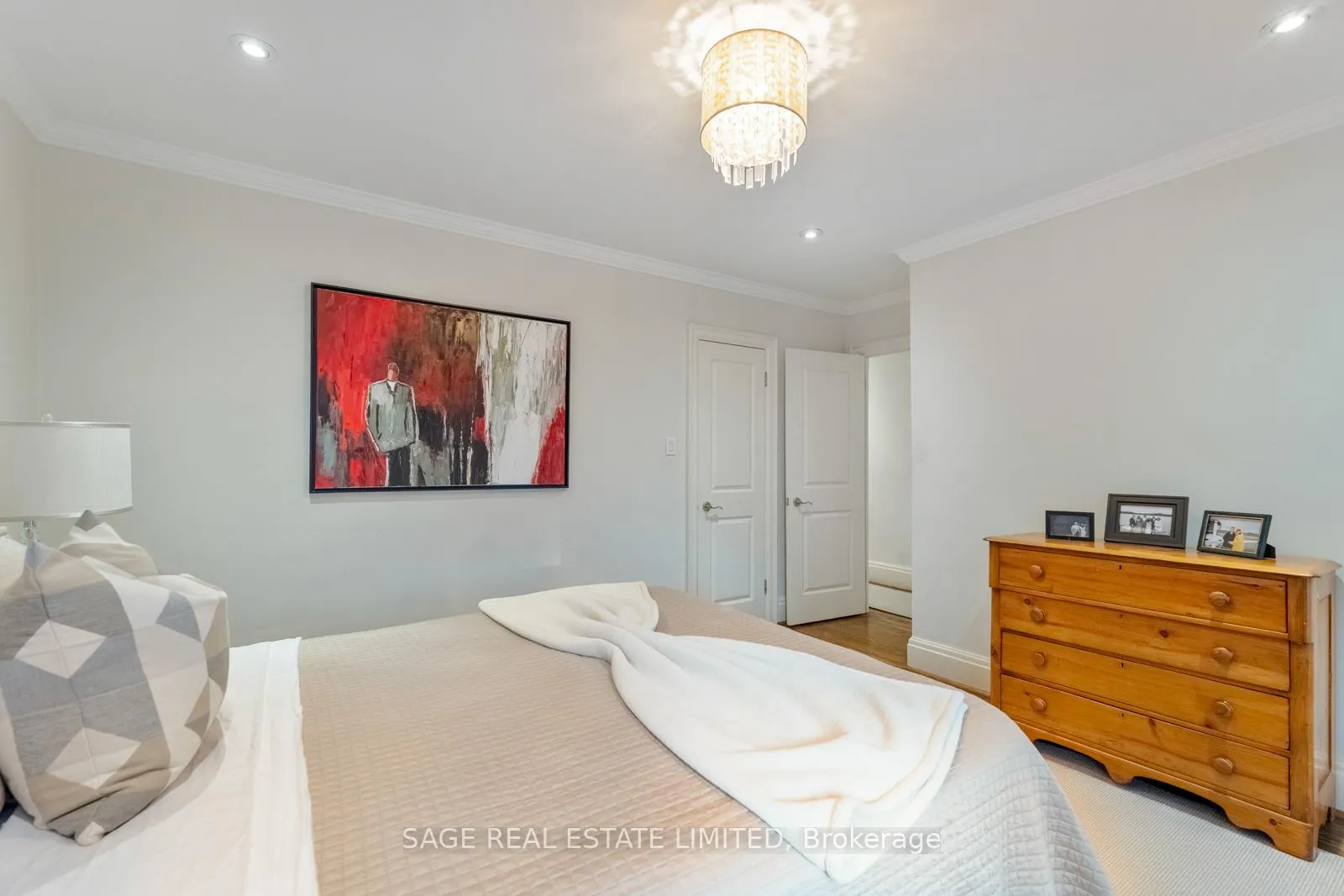 Photo 21 of Unit B, 1208 Avenue Road, Toronto, Lawrence Park South — HOMEH