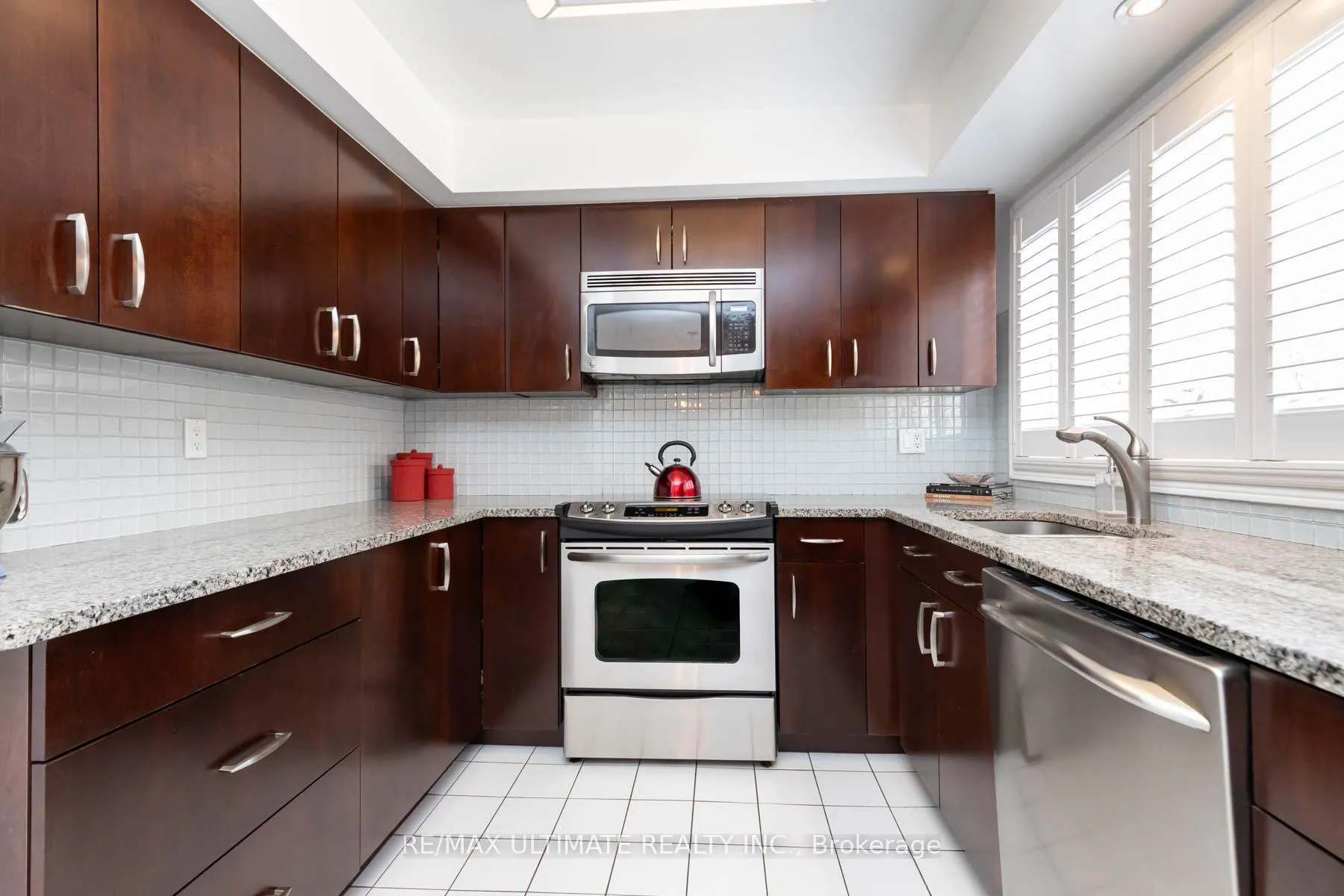 Photo 9 of 7 Sylvan Valleyway, Toronto, Lawrence Park North — HOMEH