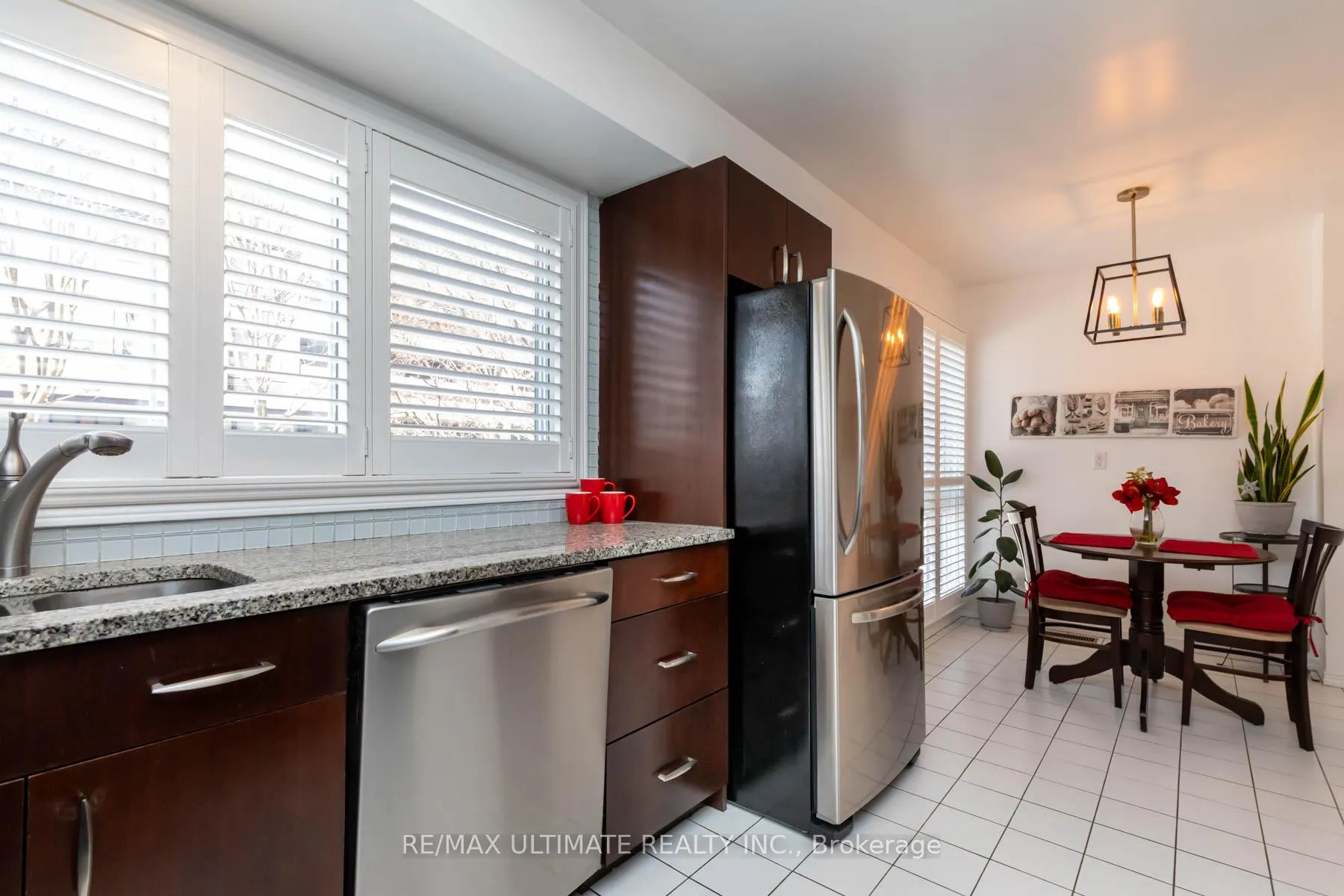 Photo 12 of 7 Sylvan Valleyway, Toronto, Lawrence Park North — HOMEH