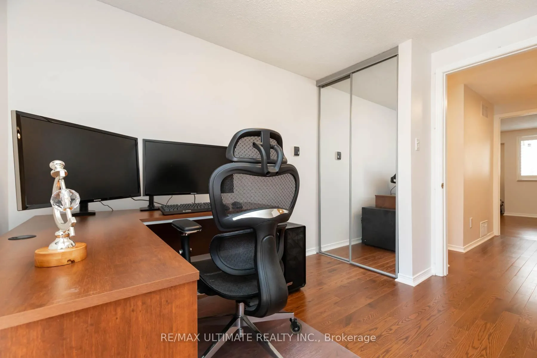 Photo 18 of 7 Sylvan Valleyway, Toronto, Lawrence Park North — HOMEH