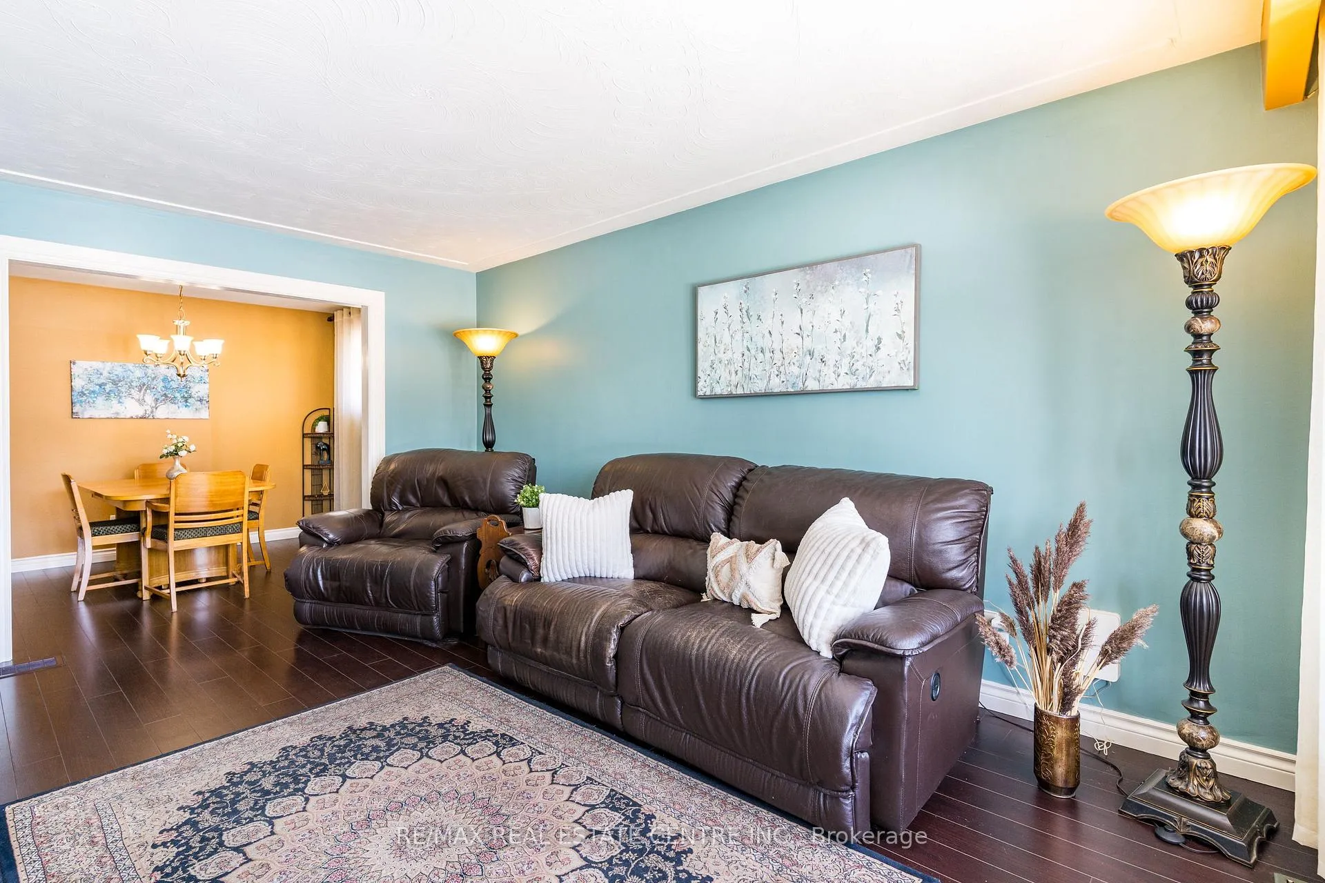 Photo 2 of 102 Greeningdon Drive, Hamilton, Greeningdon — HOMEH