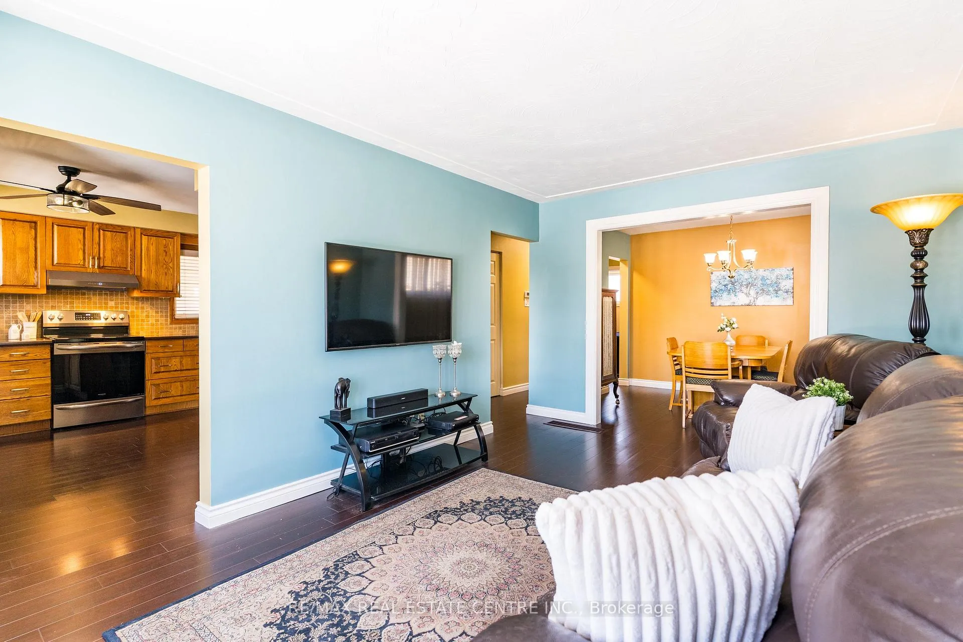 Photo 4 of 102 Greeningdon Drive, Hamilton, Greeningdon — HOMEH