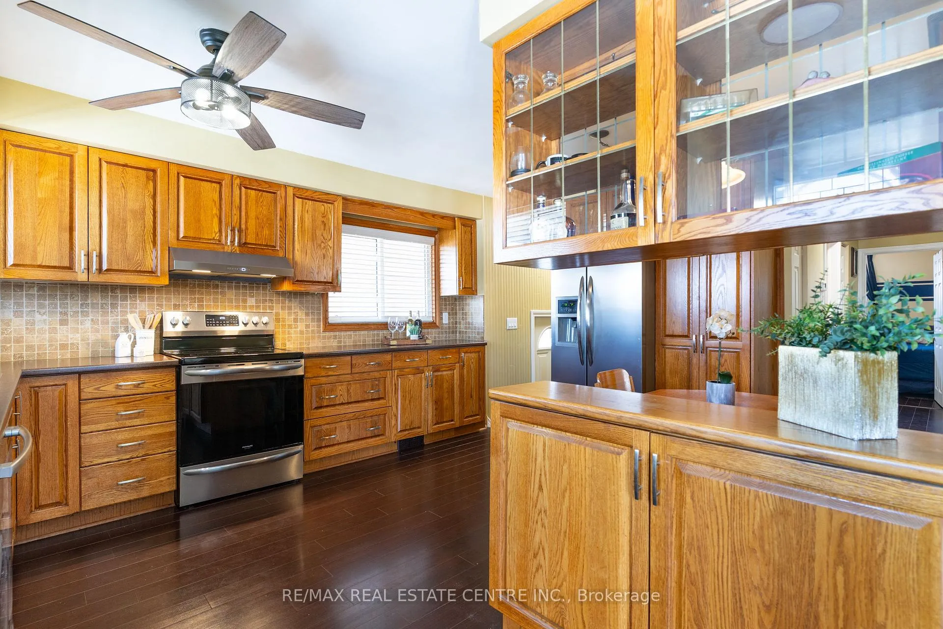 Photo 9 of 102 Greeningdon Drive, Hamilton, Greeningdon — HOMEH