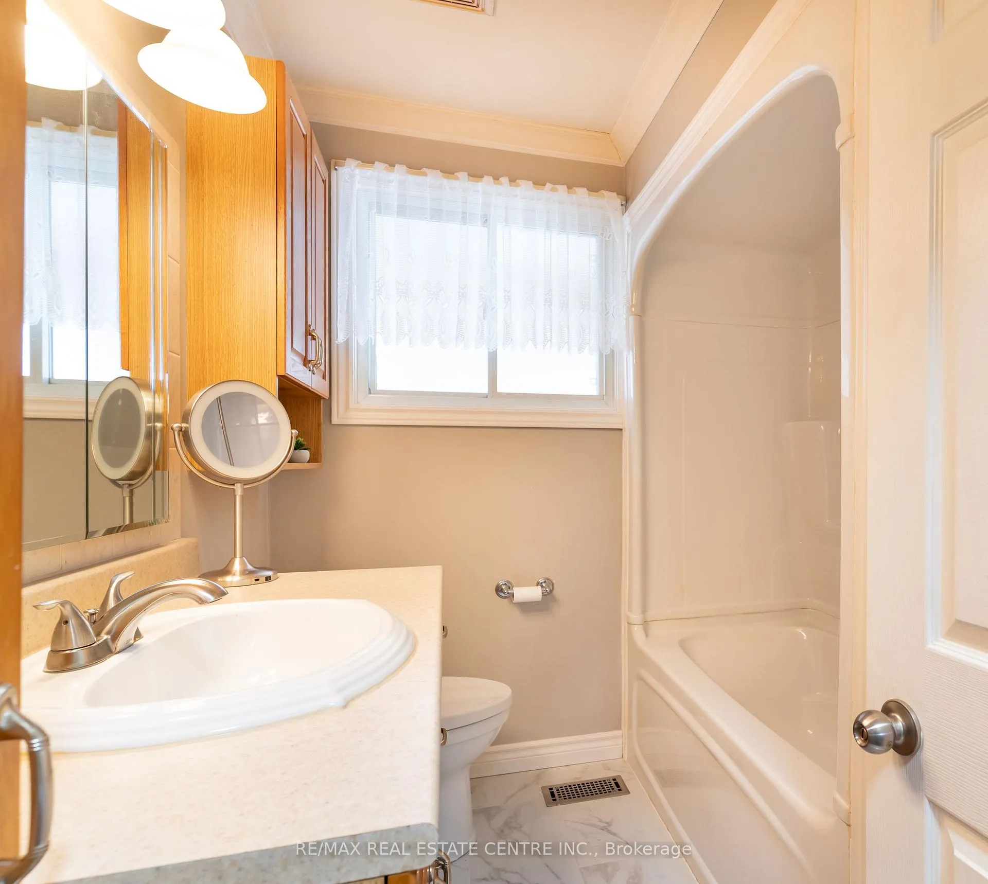 Photo 17 of 102 Greeningdon Drive, Hamilton, Greeningdon — HOMEH