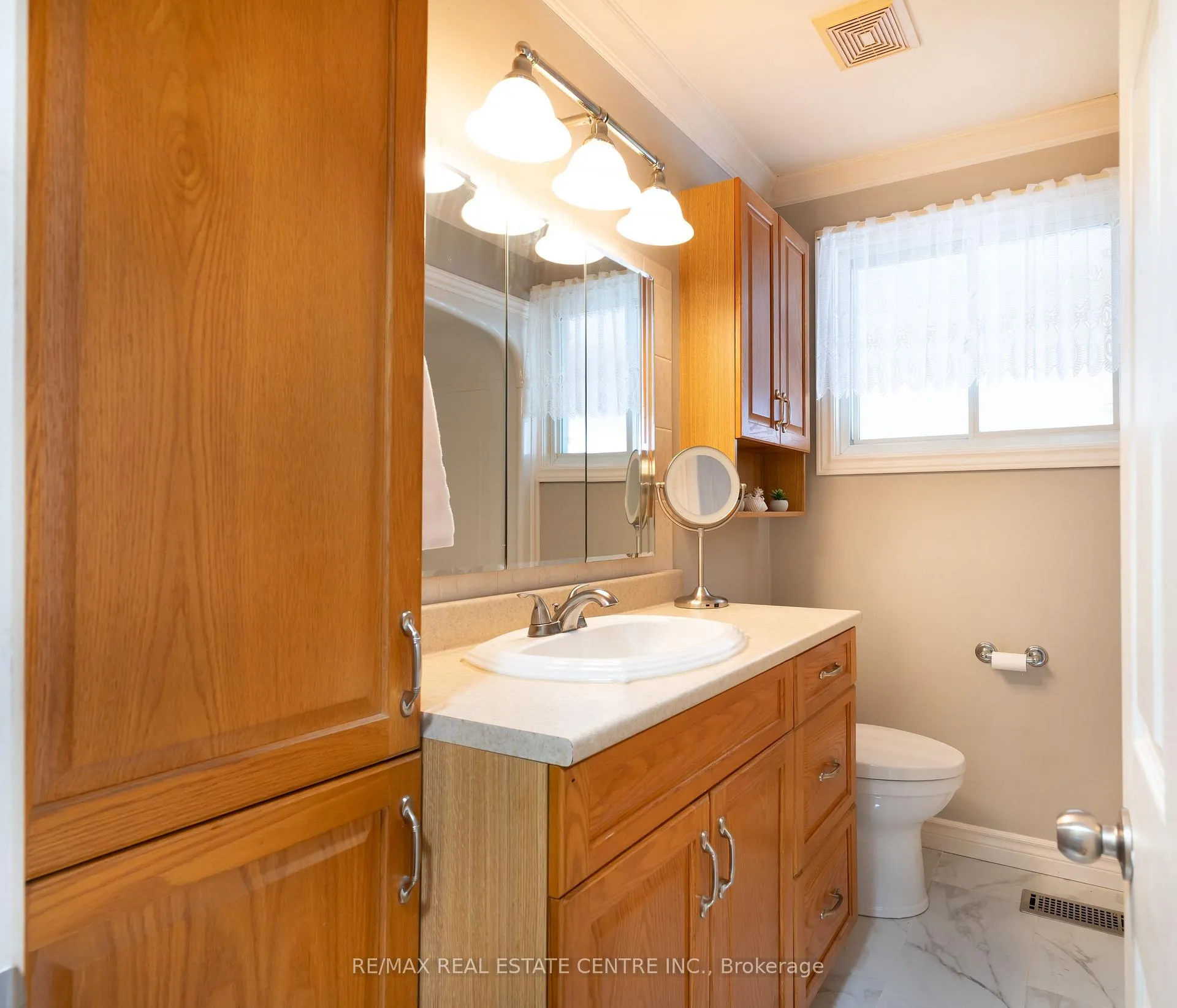 Photo 18 of 102 Greeningdon Drive, Hamilton, Greeningdon — HOMEH