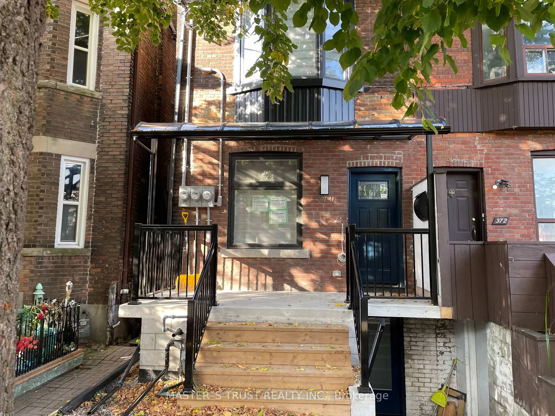 Photo 1 of Unit Unit2, 370 Lippincott Street, Toronto, University — HOMEH