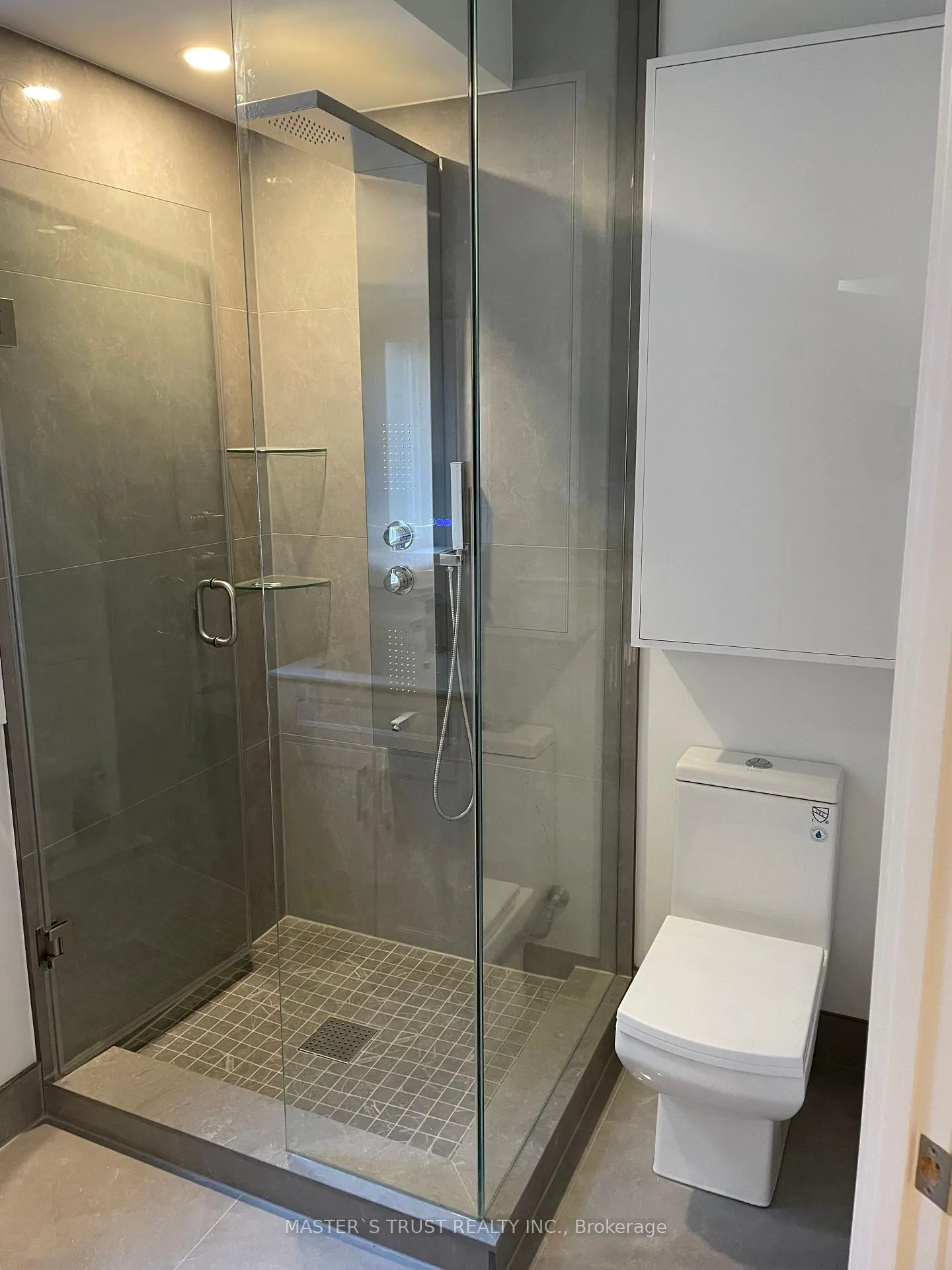Photo 7 of Unit Unit2, 370 Lippincott Street, Toronto, University — HOMEH