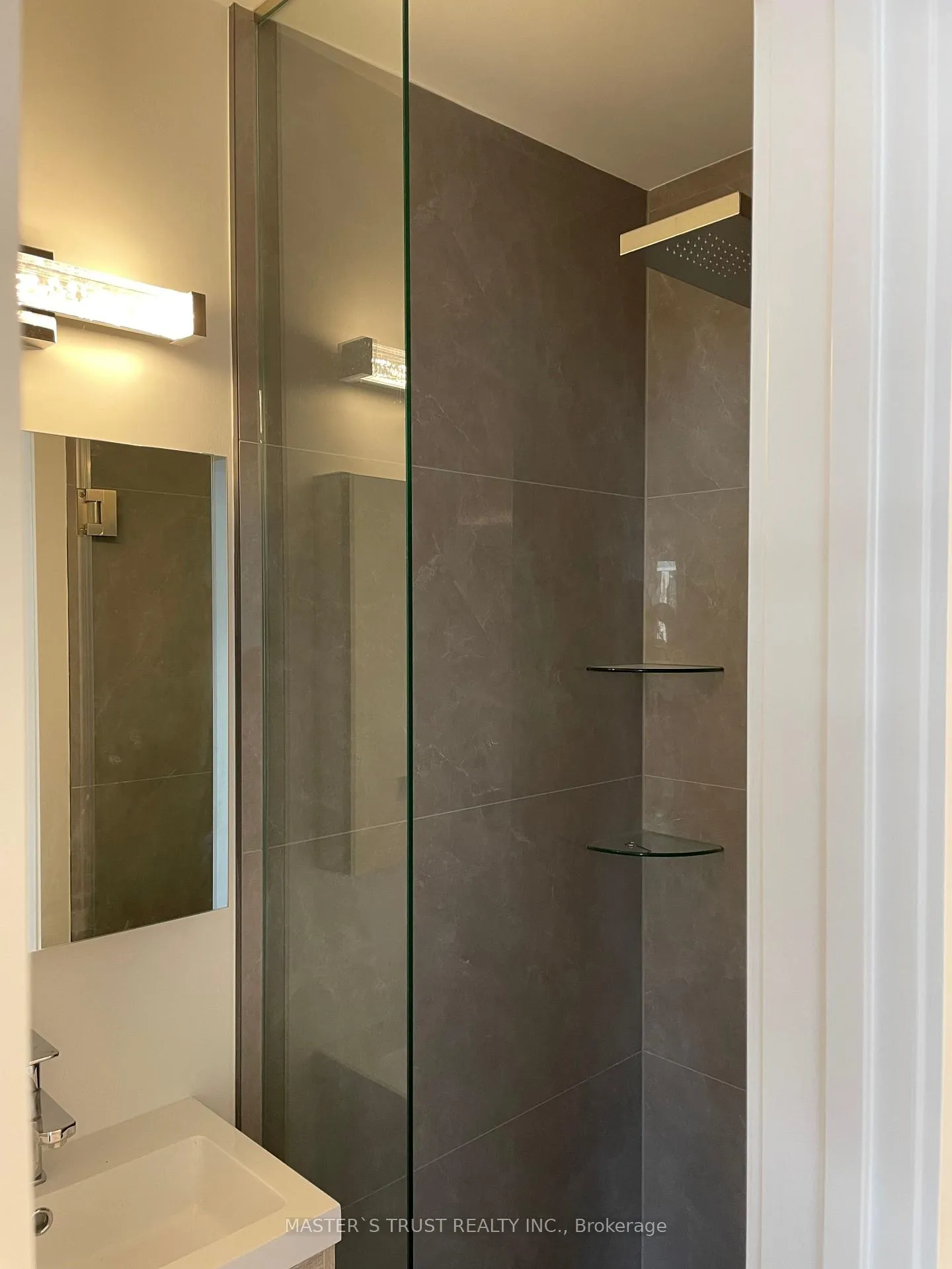 Photo 15 of Unit Unit2, 370 Lippincott Street, Toronto, University — HOMEH