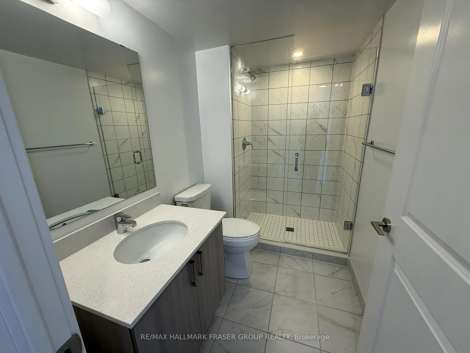 Photo 6 of Unit 1902, 1010 Sandy Beach Road, Pickering, Bay Ridges — HOMEH