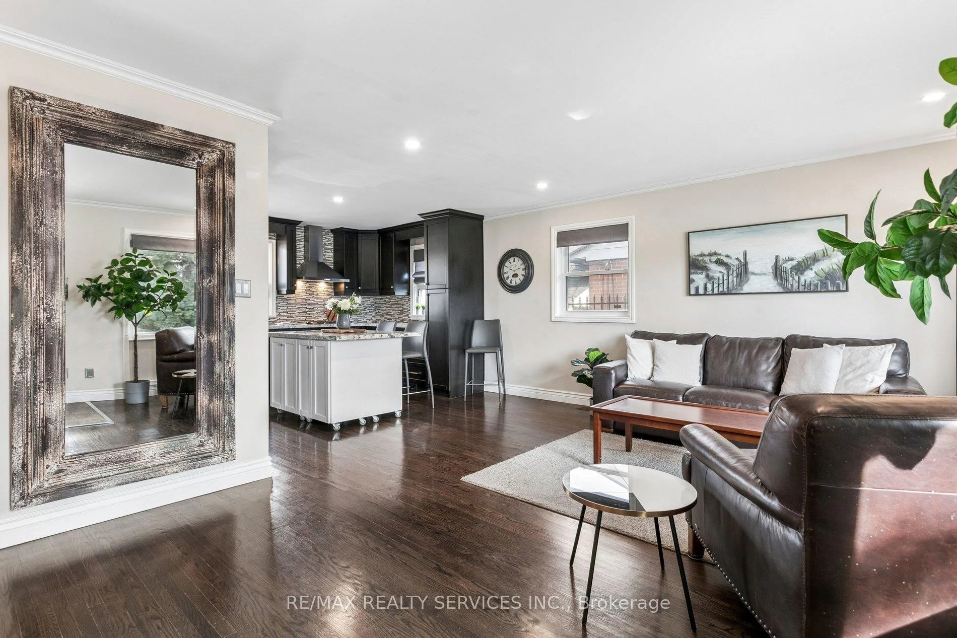 Photo 9 of 92 Eldomar Avenue, Brampton, Brampton East — HOMEH