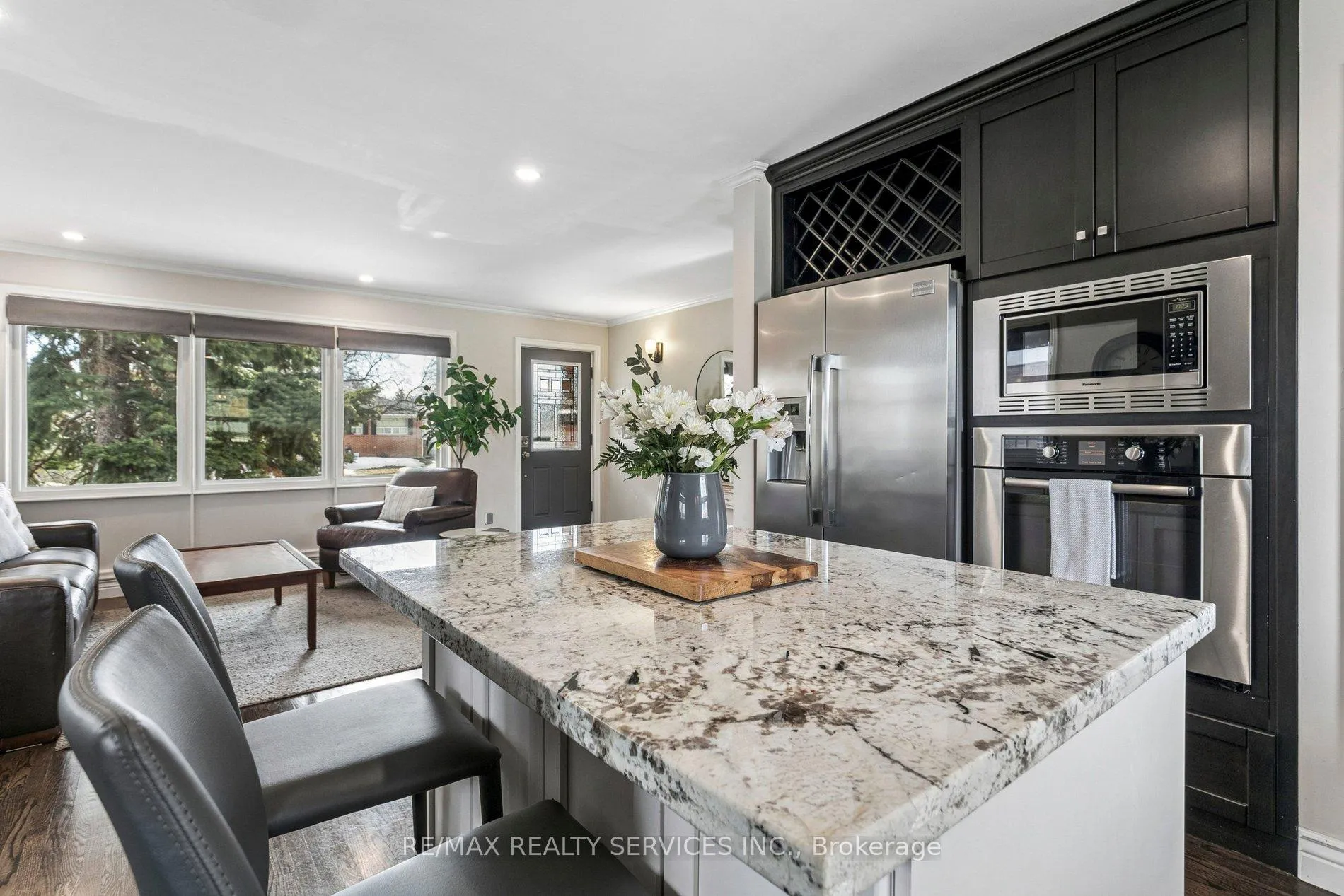 Photo 19 of 92 Eldomar Avenue, Brampton, Brampton East — HOMEH