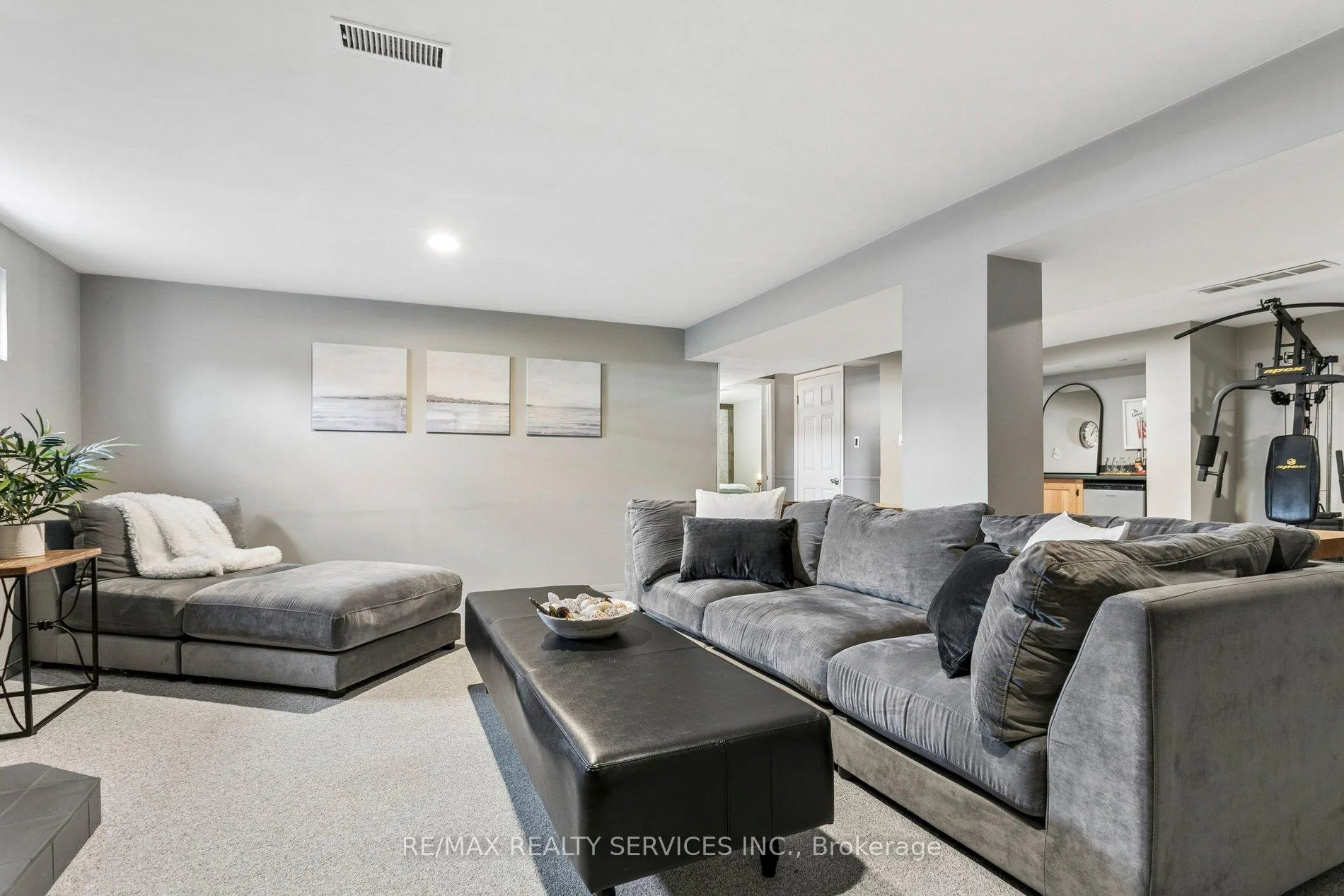 Photo 35 of 92 Eldomar Avenue, Brampton, Brampton East — HOMEH