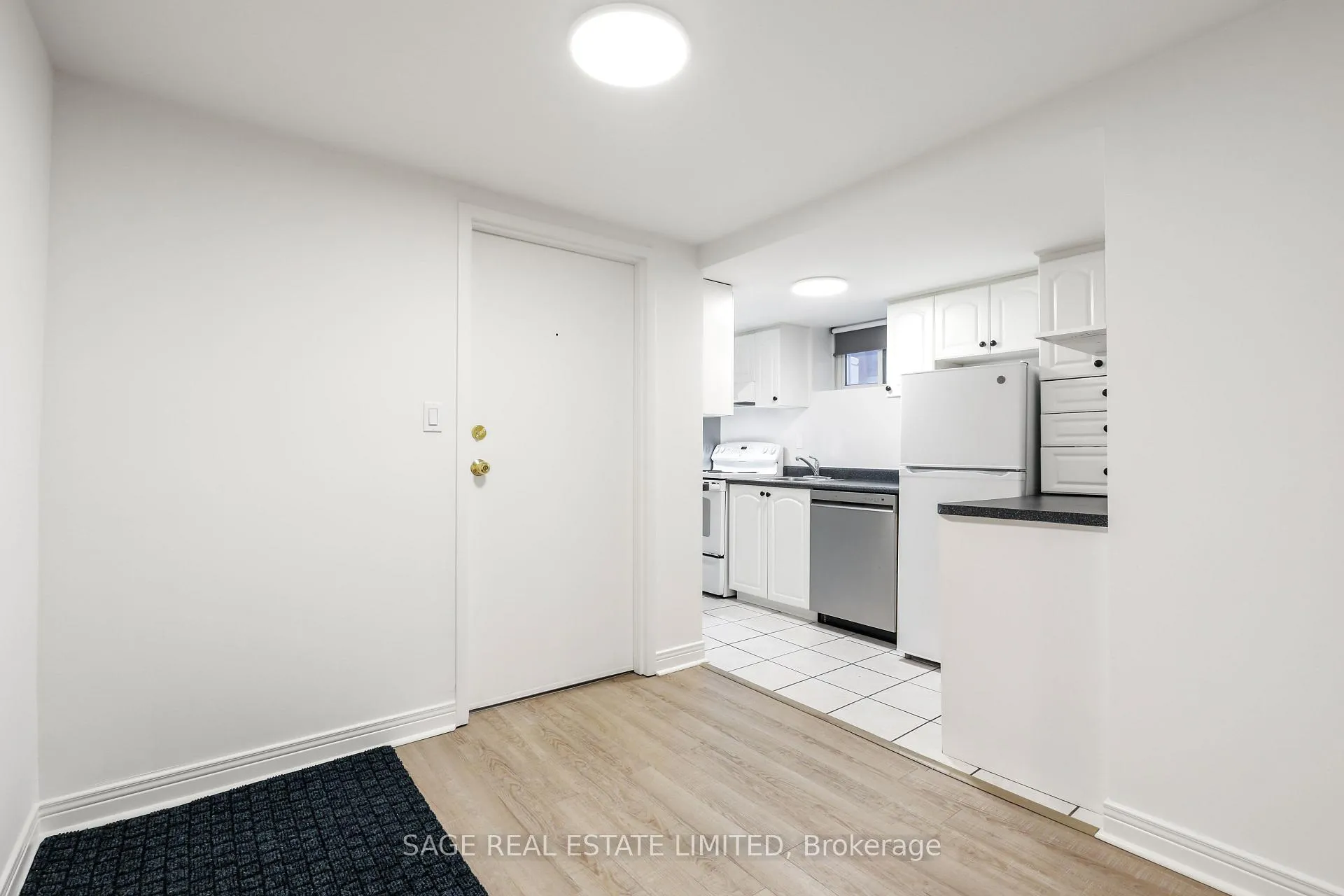 Photo 5 of Unit 1, 118 Braemar Avenue, Toronto, Yonge-Eglinton — HOMEH