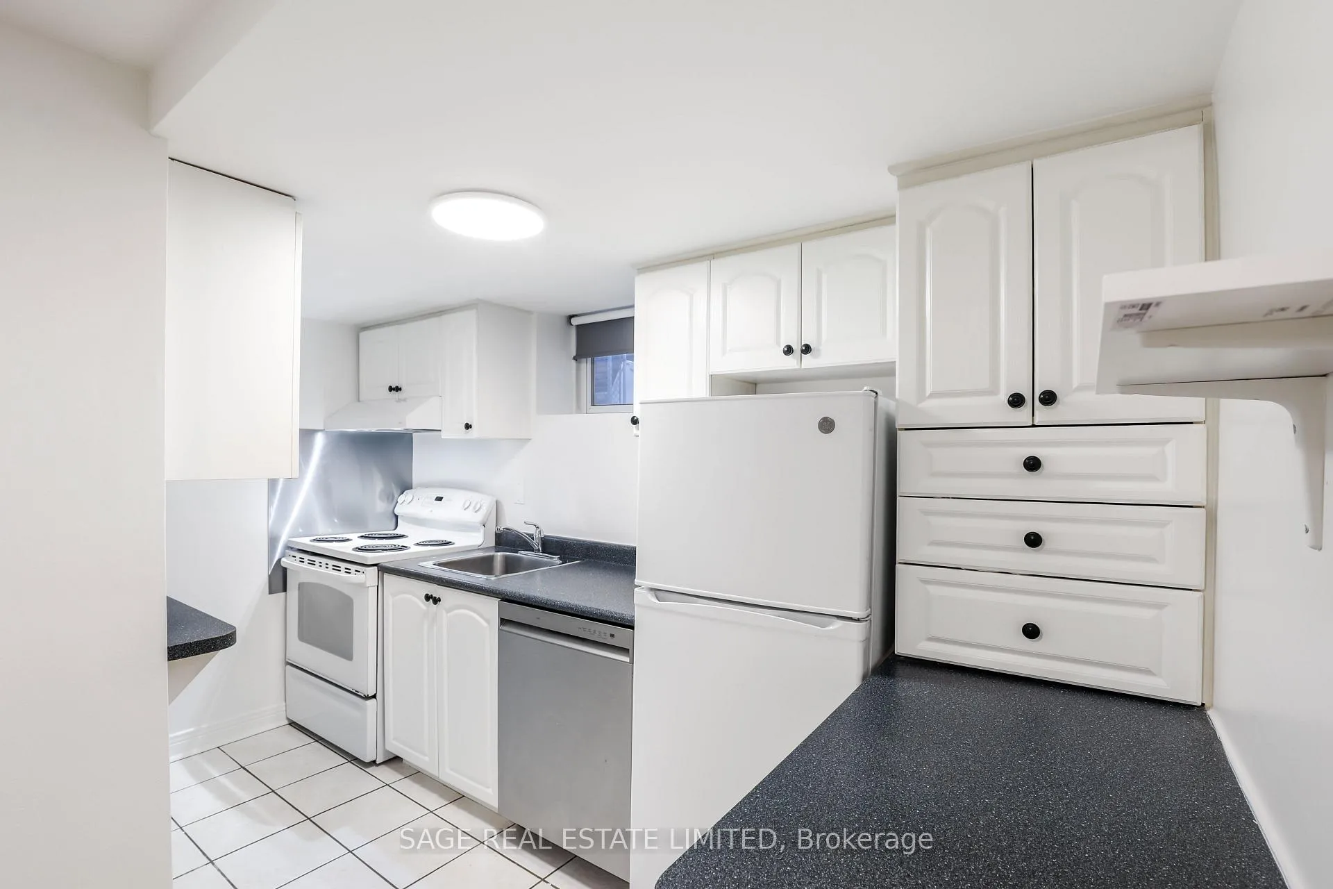 Photo 6 of Unit 1, 118 Braemar Avenue, Toronto, Yonge-Eglinton — HOMEH