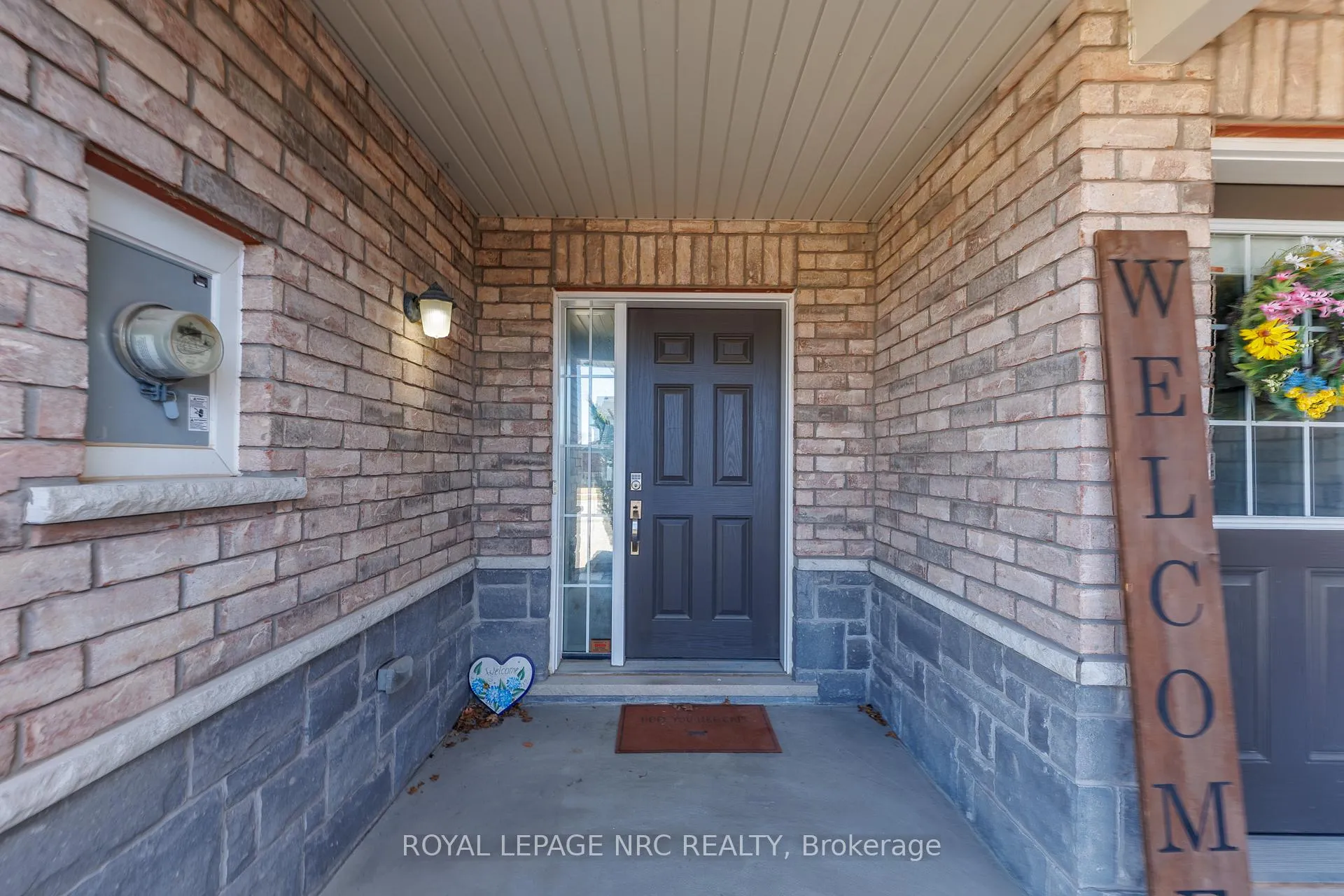 Photo 4 of 205 Cardinal Crescent, Welland, Coyle Creek — HOMEH