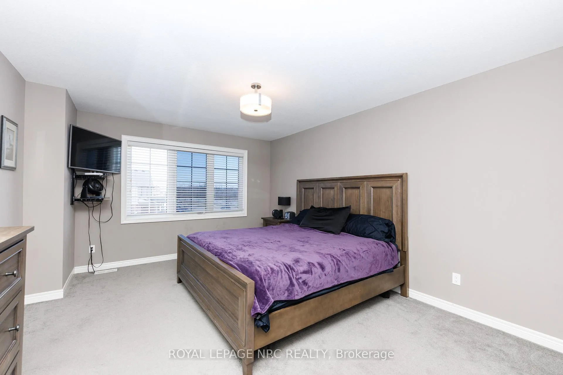 Photo 17 of 205 Cardinal Crescent, Welland, Coyle Creek — HOMEH