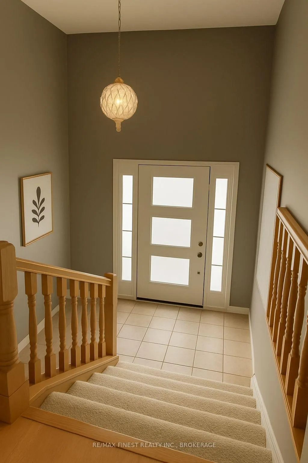 Photo 2 of Unit A, 7 Ainsley Place, Kingston, Rideau — HOMEH