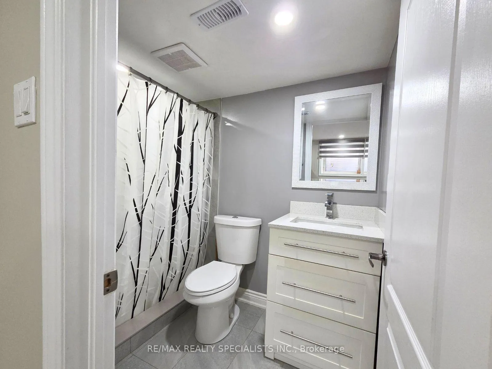 Photo 6 of Unit Bsmt, 117 Adventura Road, Brampton, Northwest Brampton — HOMEH