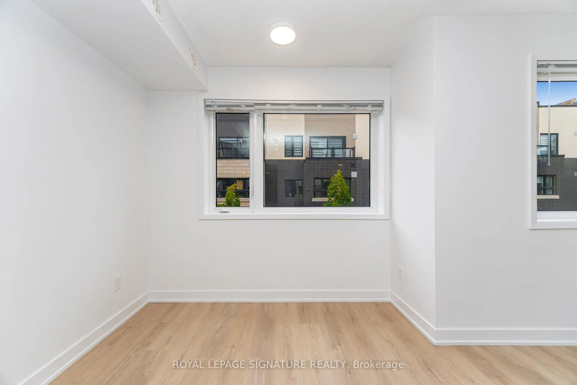 Photo 9 of Unit 610, 1129 Cooke Boulevard, Burlington, LaSalle — HOMEH