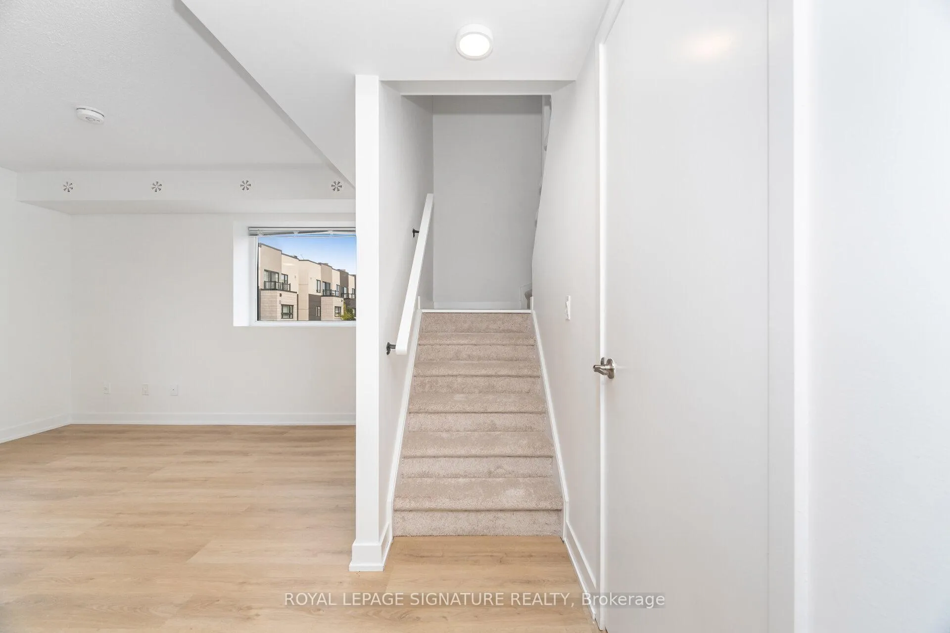 Photo 14 of Unit 610, 1129 Cooke Boulevard, Burlington, LaSalle — HOMEH
