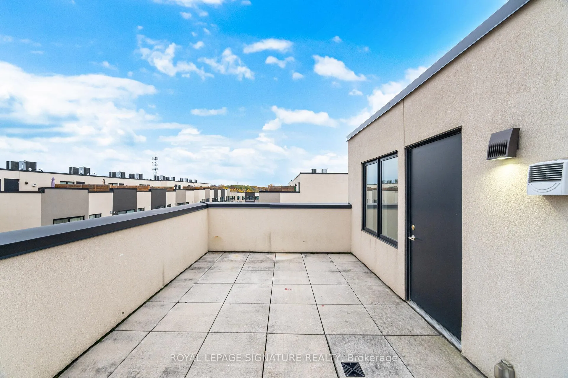 Photo 26 of Unit 610, 1129 Cooke Boulevard, Burlington, LaSalle — HOMEH