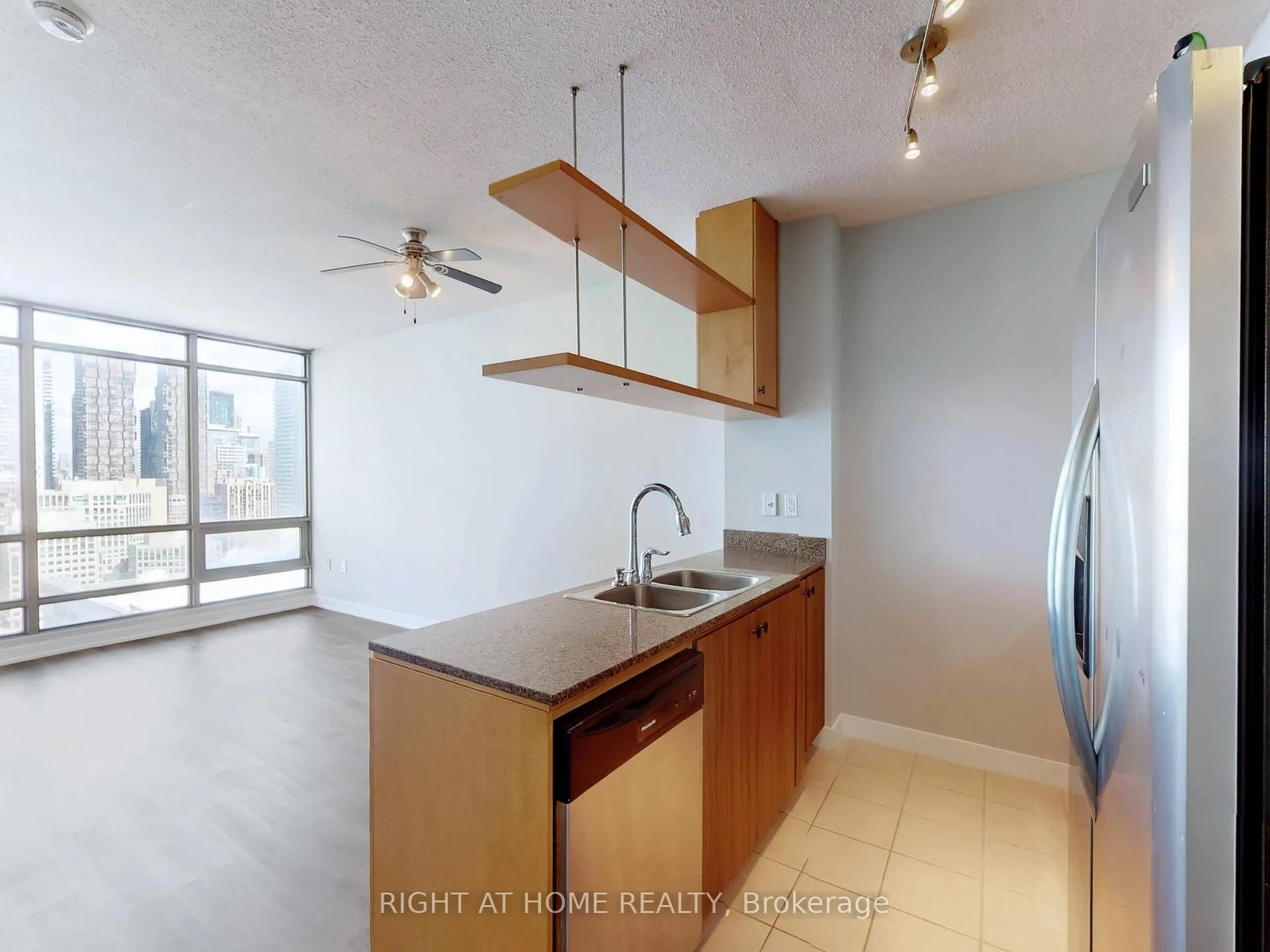 Photo 10 of Unit 2908, 5 Mariner Terrace, Toronto, Waterfront Communities — HOMEH