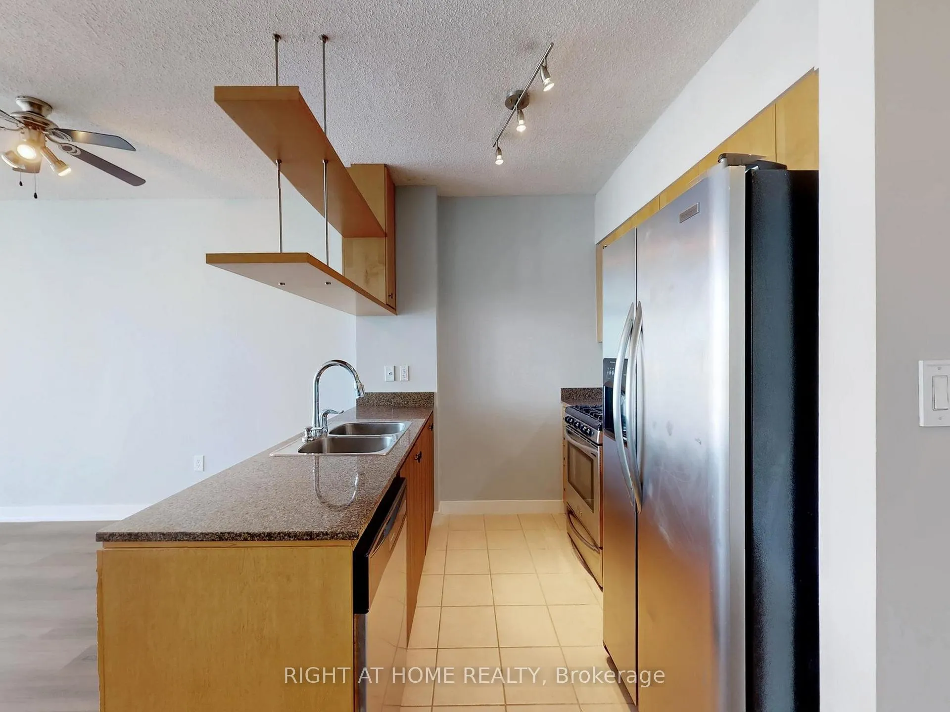 Photo 13 of Unit 2908, 5 Mariner Terrace, Toronto, Waterfront Communities — HOMEH