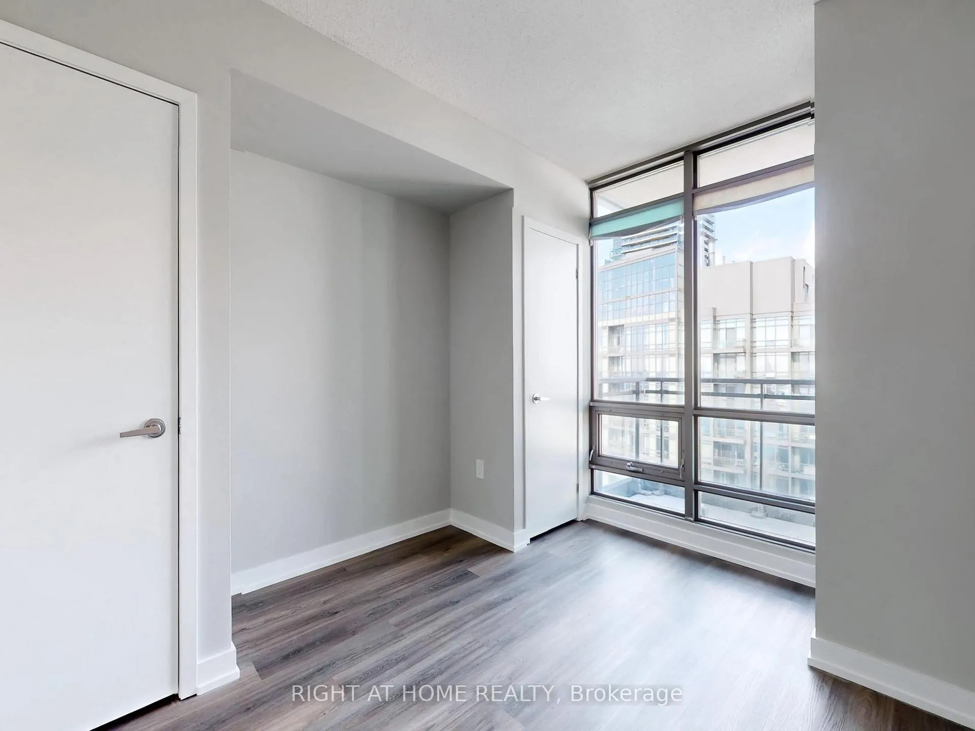 Photo 16 of Unit 2908, 5 Mariner Terrace, Toronto, Waterfront Communities — HOMEH