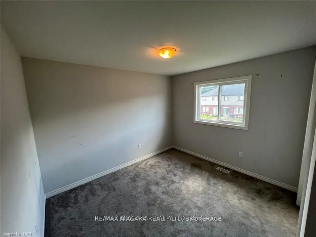 Photo 11 of 8028 Cole Court, Niagara Falls, Oldfield — HOMEH