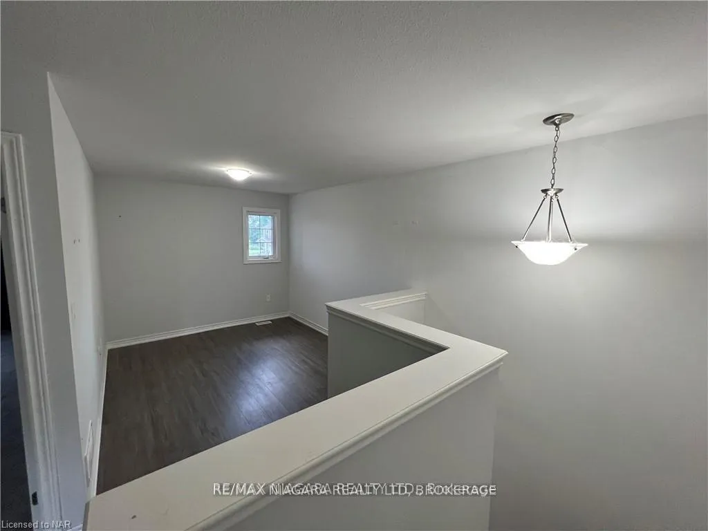 Photo 16 of 8028 Cole Court, Niagara Falls, Oldfield — HOMEH