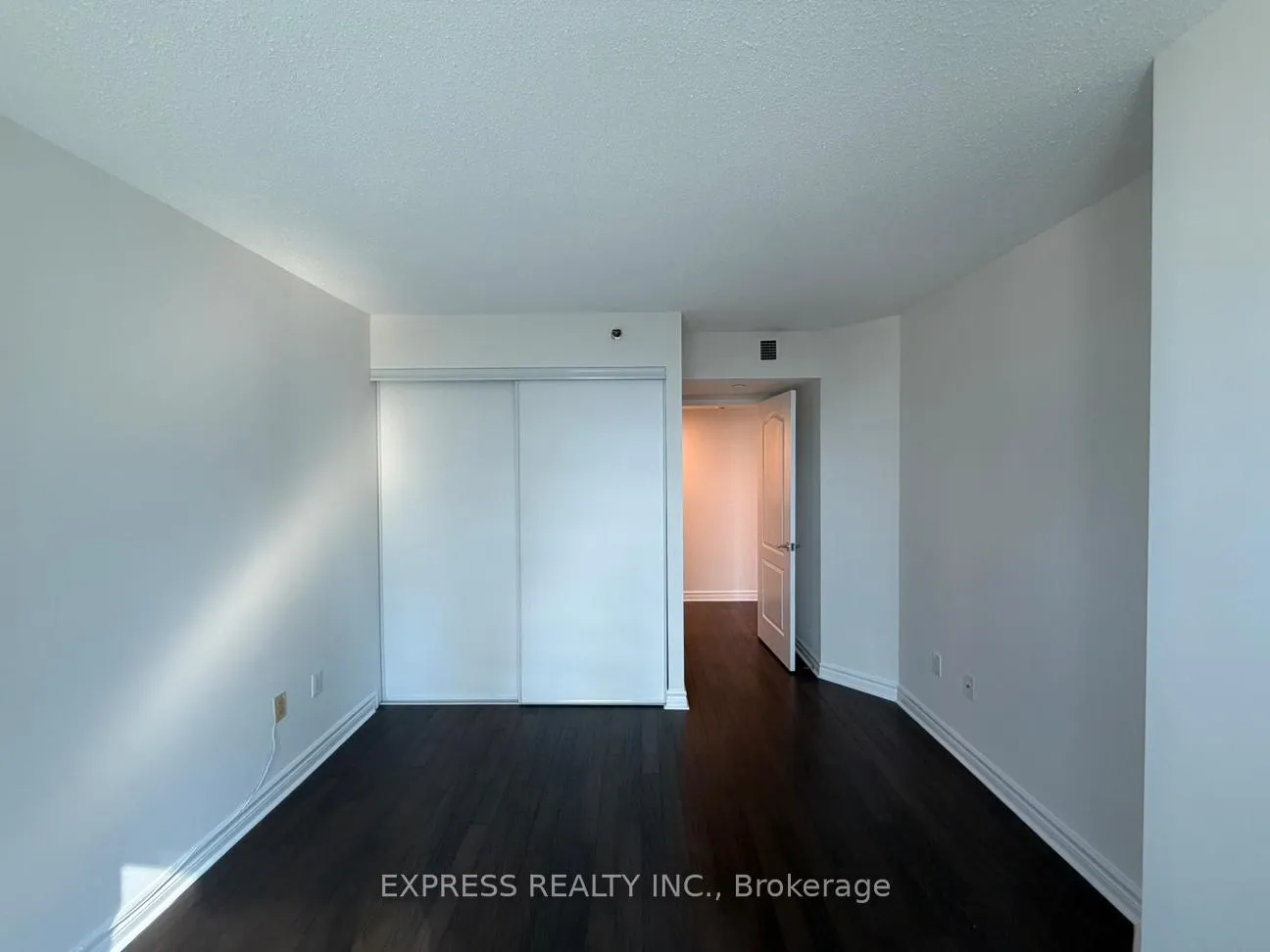 Photo 9 of Unit 2503, 38 Elm Street, Toronto, Bay Street Corridor — HOMEH