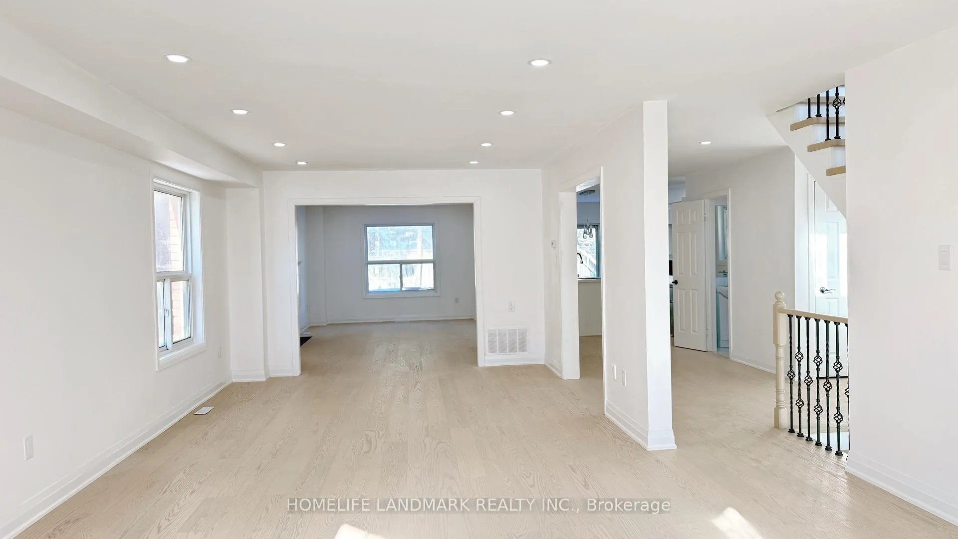 Photo 12 of 115 Chalmers Drive, Barrie, Painswick South — HOMEH