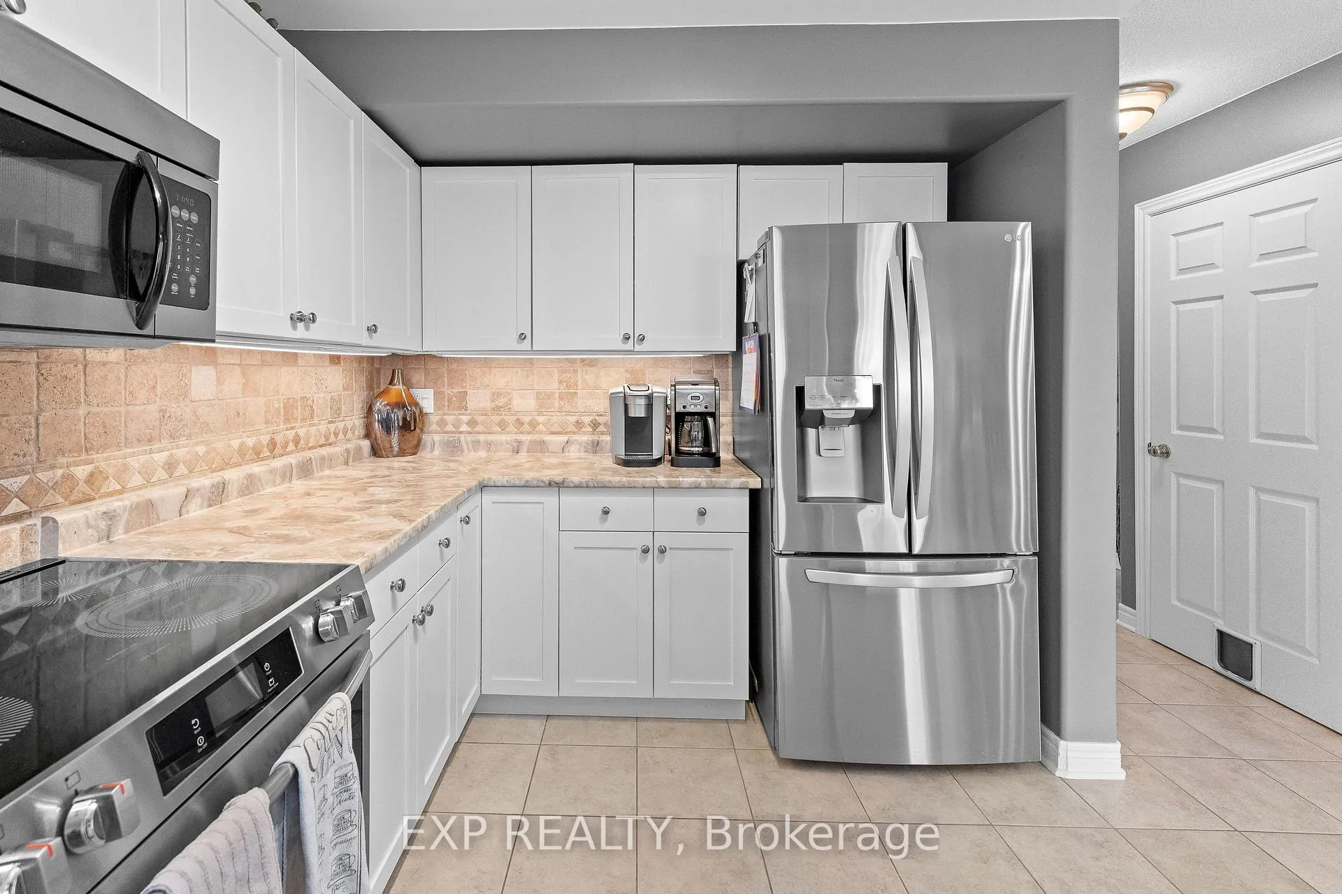 Photo 12 of 47 Mcbride Drive, St. Catharines, Rykert/Vansickle — HOMEH